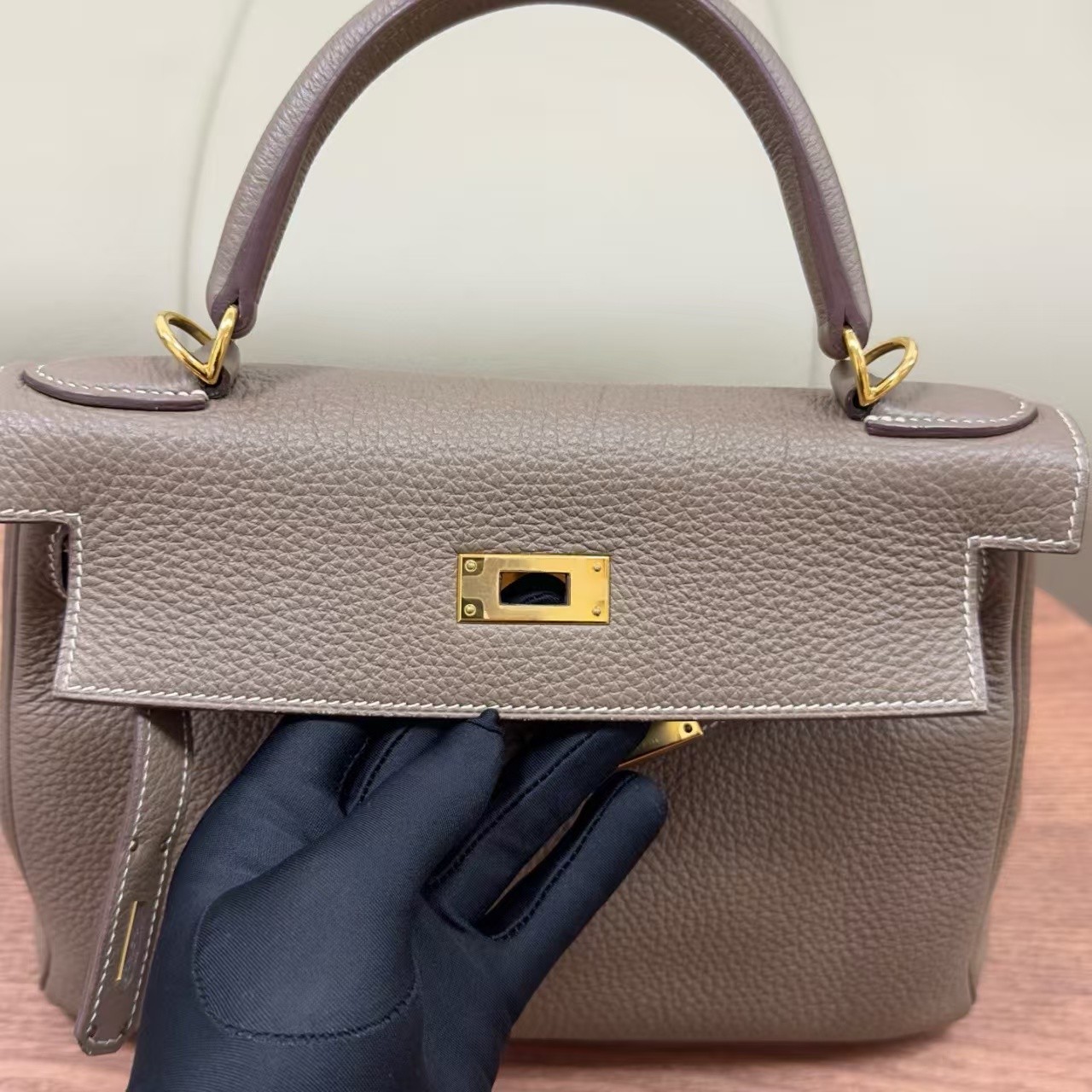 Hermes Kelly 28 Etoupe 18 Gray Togo Gold Hardware GHW Handbag Mint No Receipt