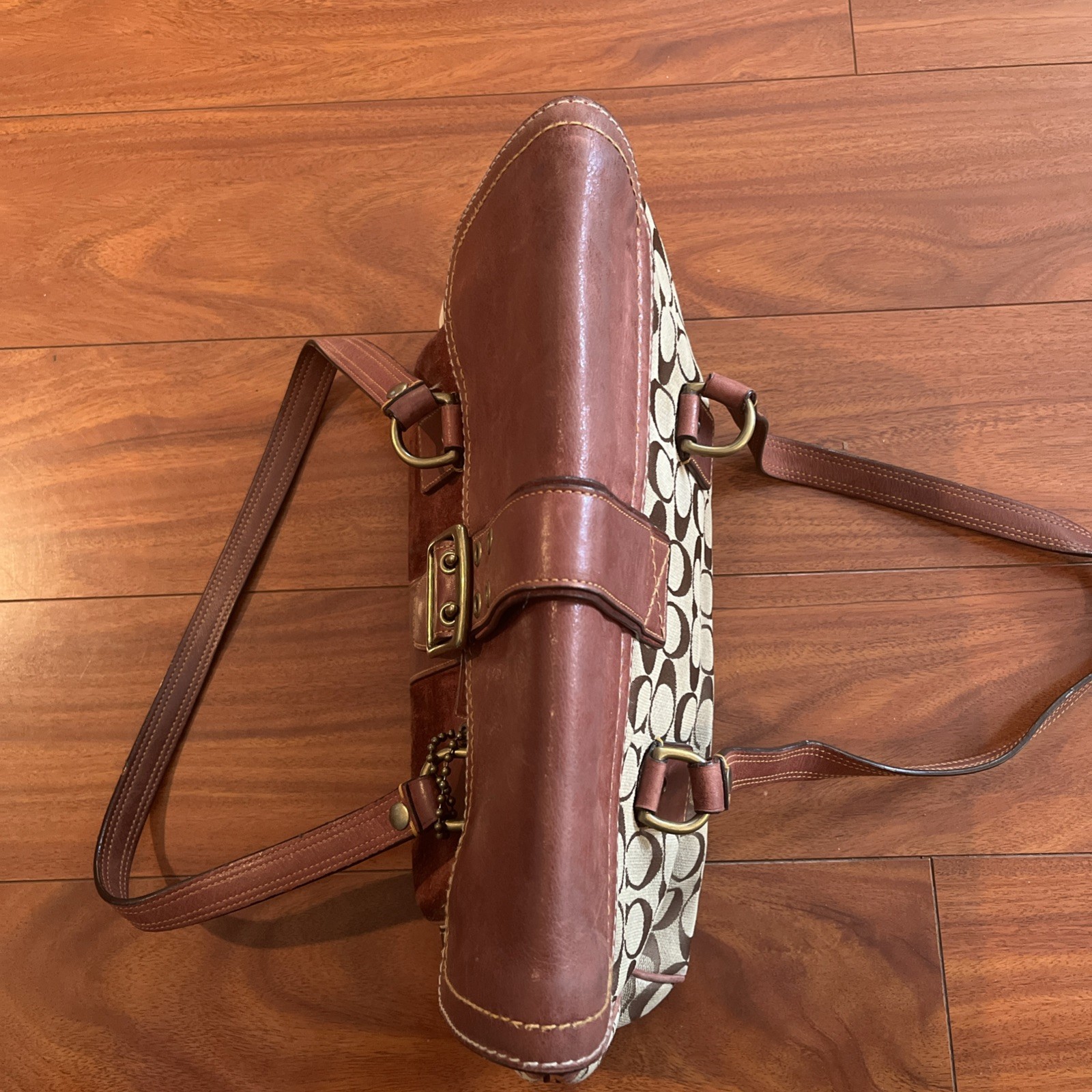 COACH SPECIAL EDITION SIGNATURE C BURGUNDY SUEDE and LEATHER 7065 READ