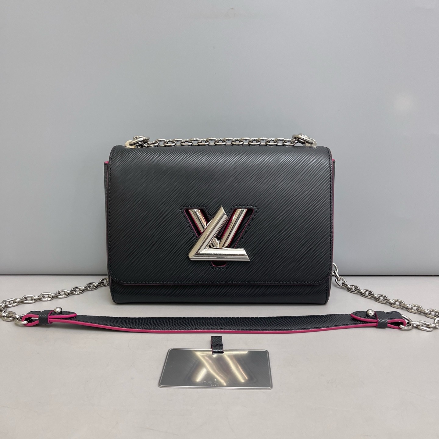 Louis Vuitton Twist Medium Black Epi Leather Shoulder Crossbody Bag Duty Paid