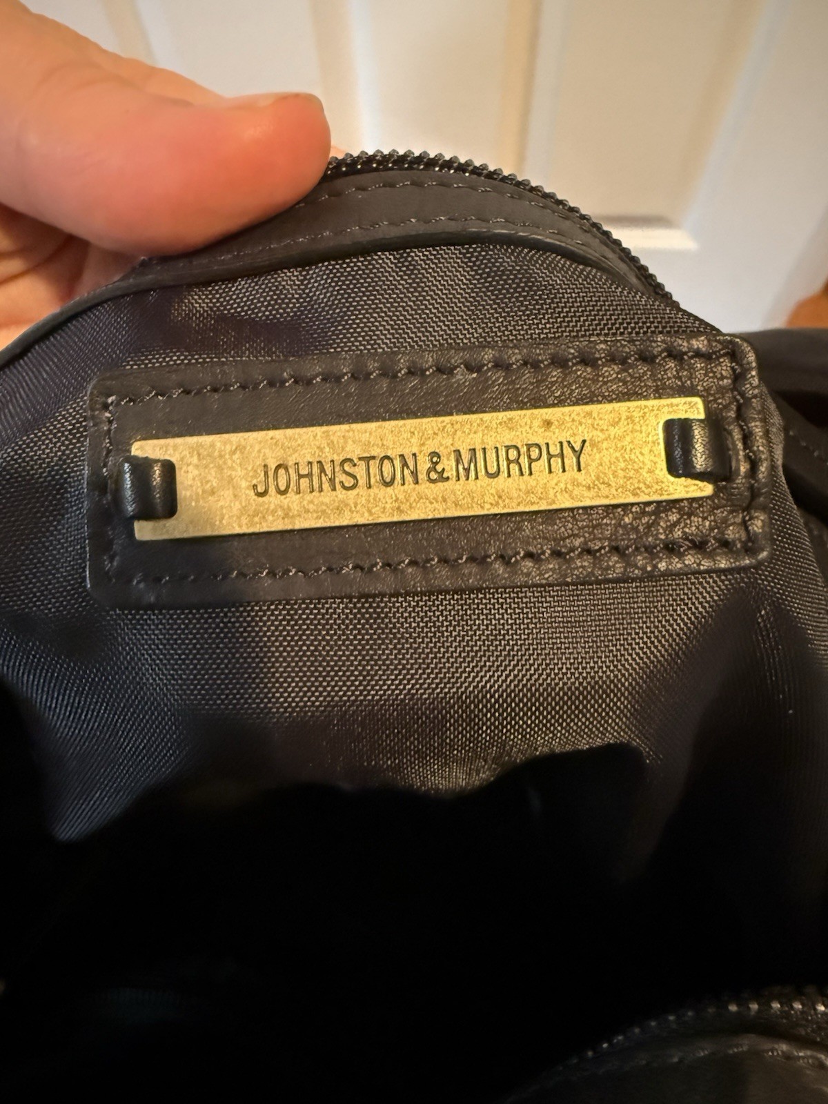 Johnston & Murphy Large Black Snake Print Leather Hobo Zip Shoulder Bag, pockets
