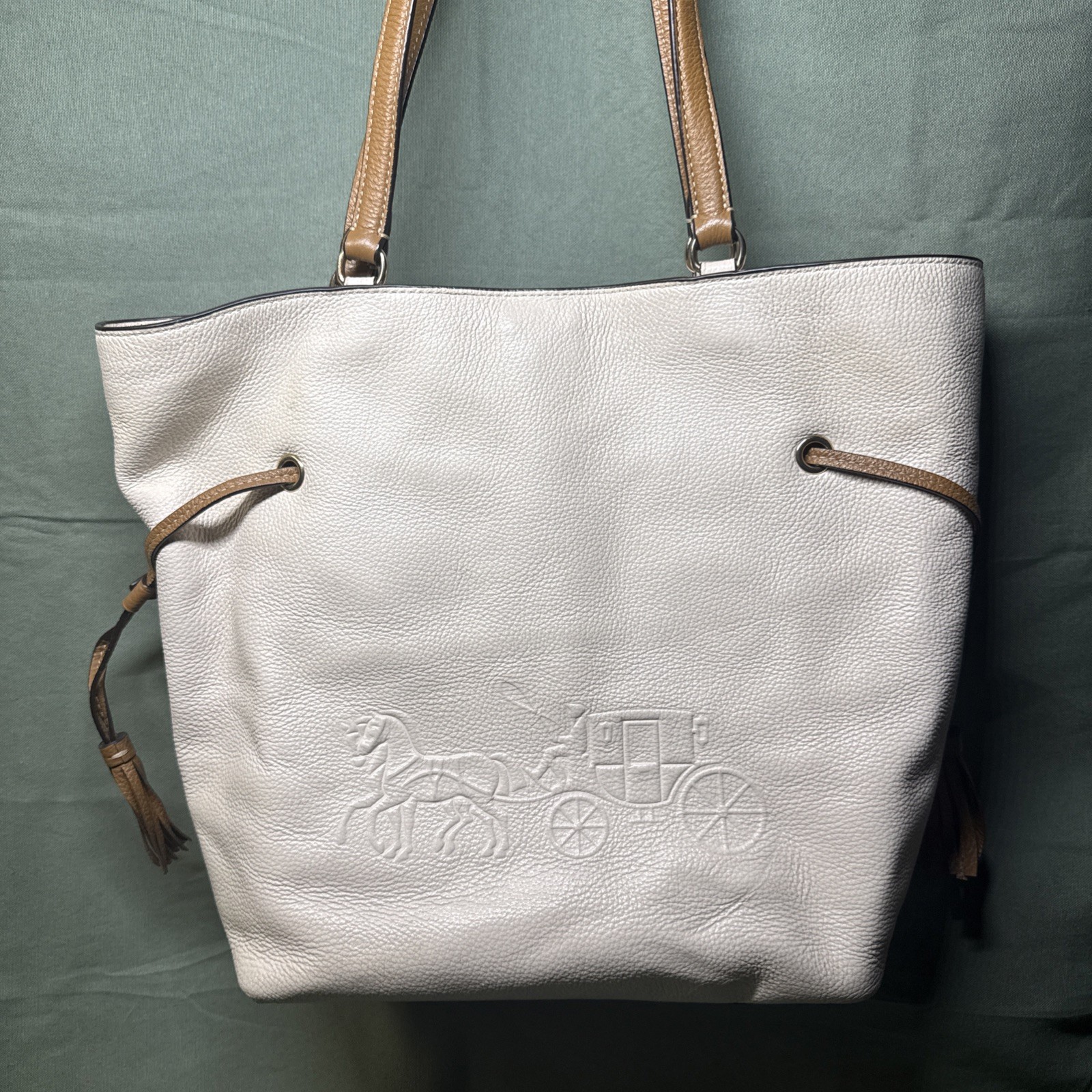 Coach CA165 Andy Tote W/Horse & Carriage Logo & Pebbled Leather Chalk