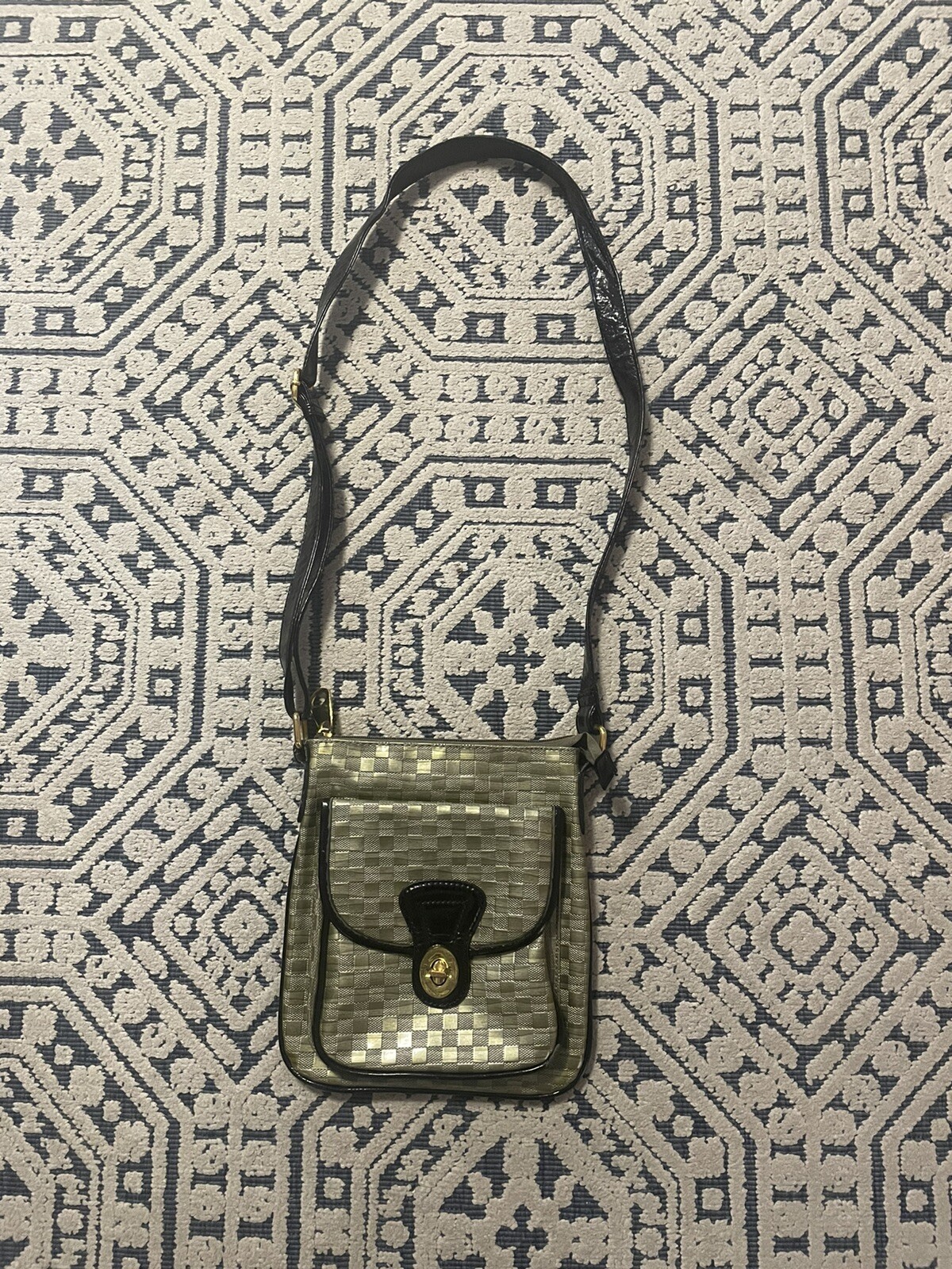 Ladies Unnamed Brand Dark Gold Brass Colored Checkered Hand Shoulder Bag Purse