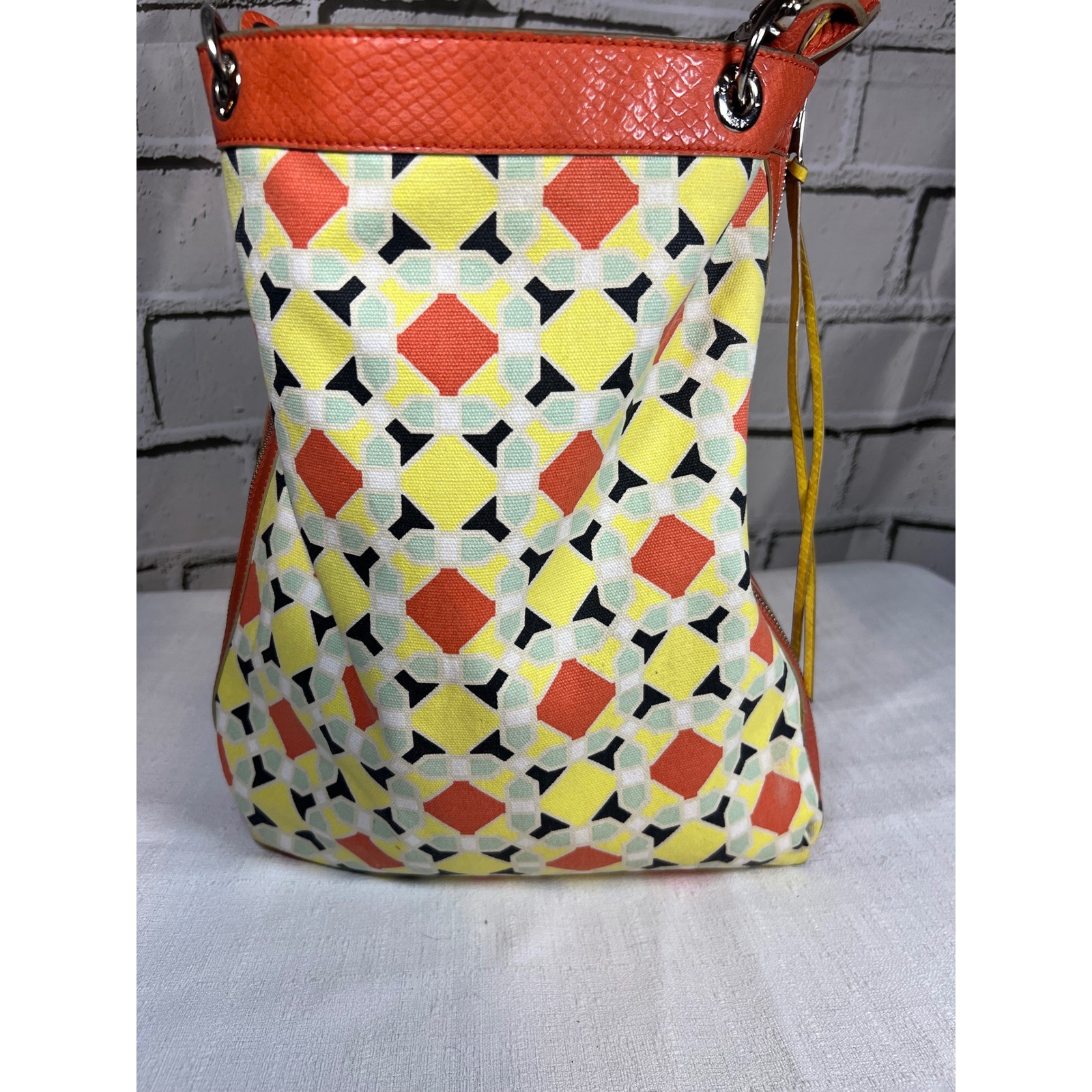Reversible Orange Faux Snakeskin Embossed Tote Bag Geometric Pattern with Pouch