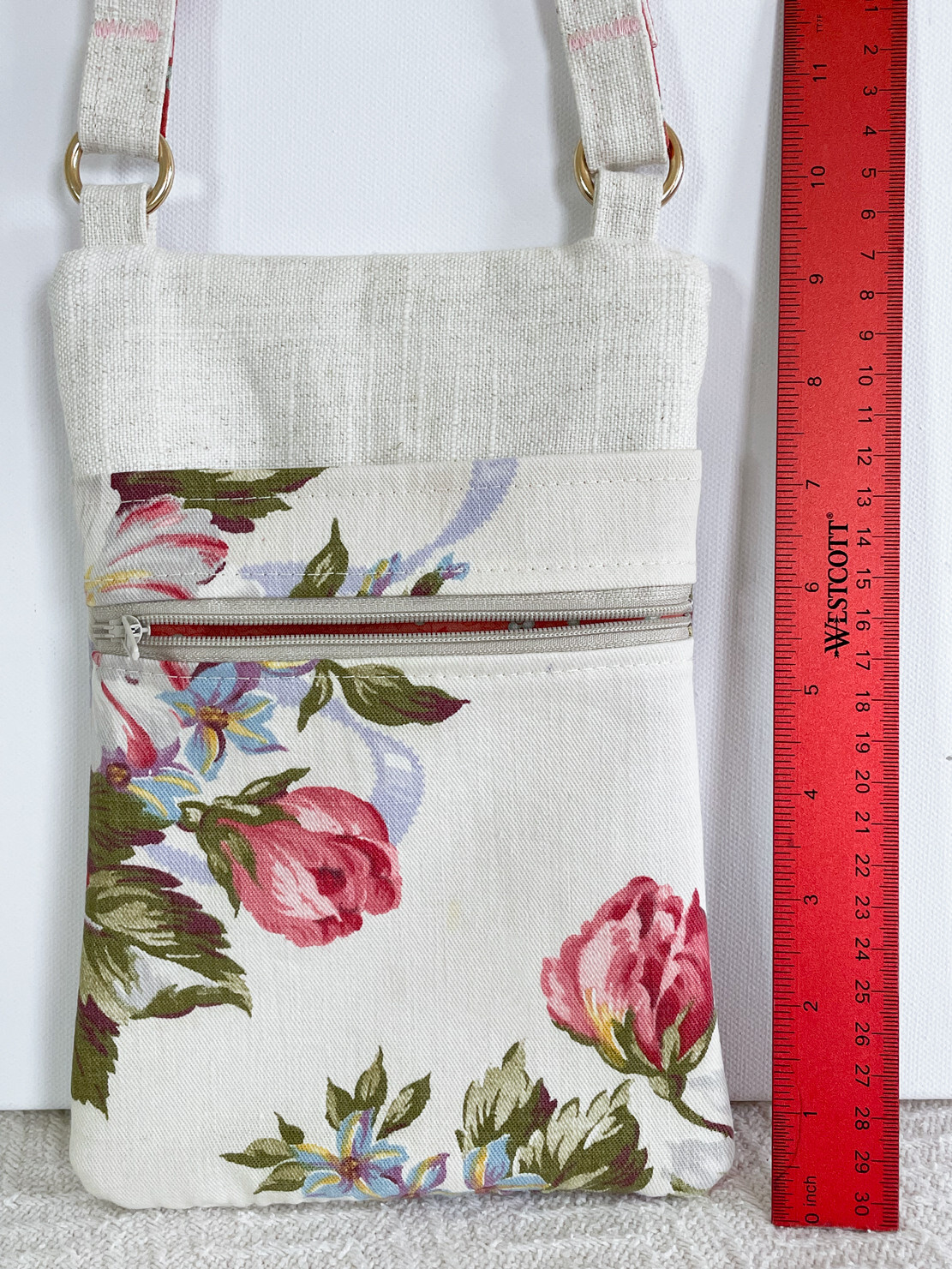 One of a Kind Handmade From Vintage Floral Linen, Crossbody Handbag, 5″ x 9″