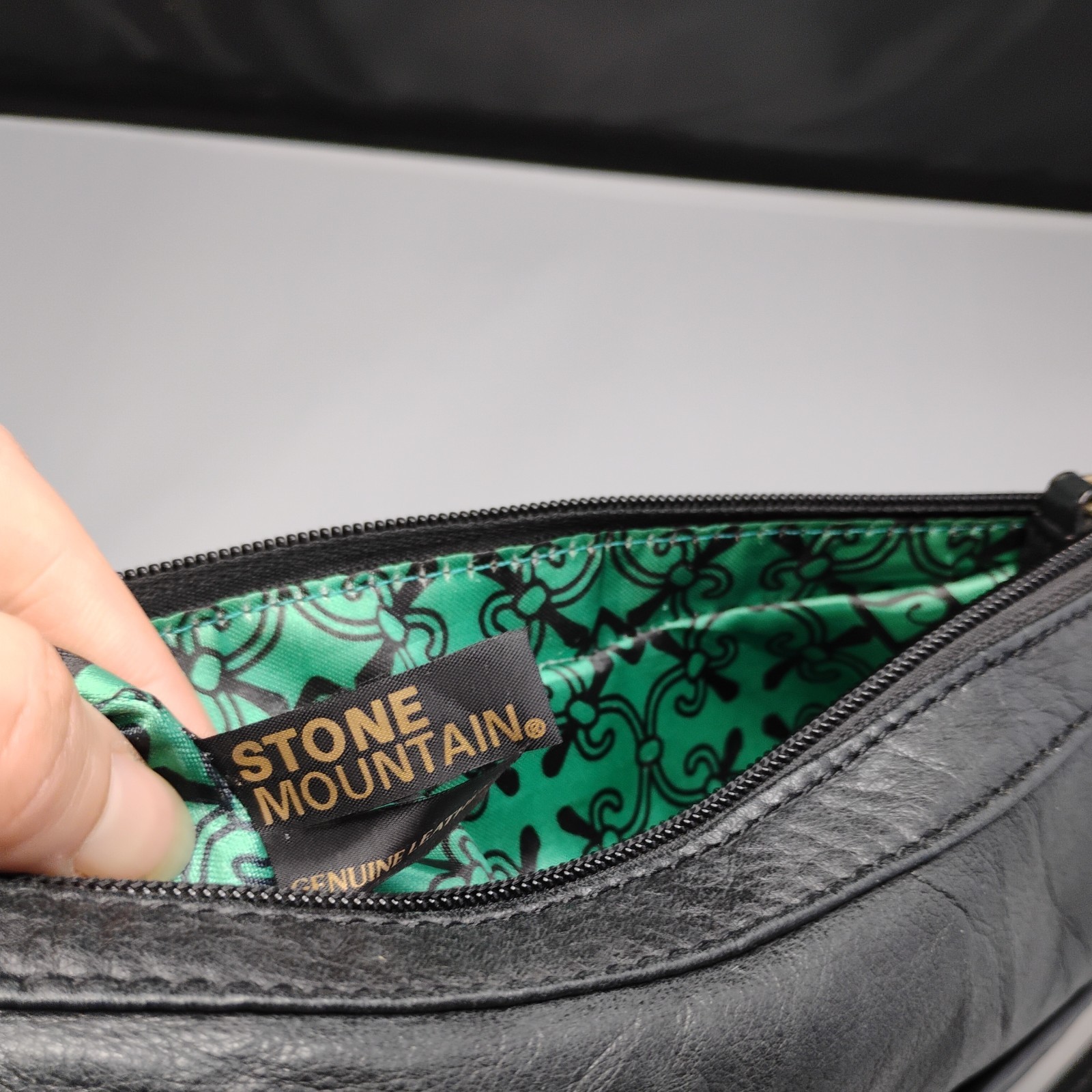 Stone Mountain Black Leather Shoulder Bag With Various Compartments Gold Metal