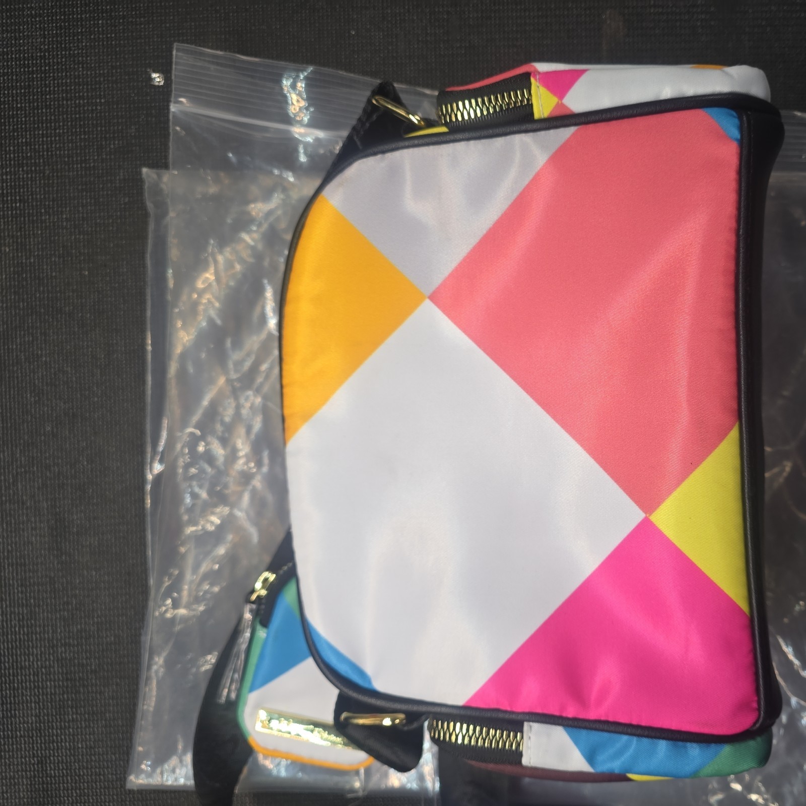 Brand New with tag Betsy Johnson Be Mine Crossbody W/airpod Case Multicolor