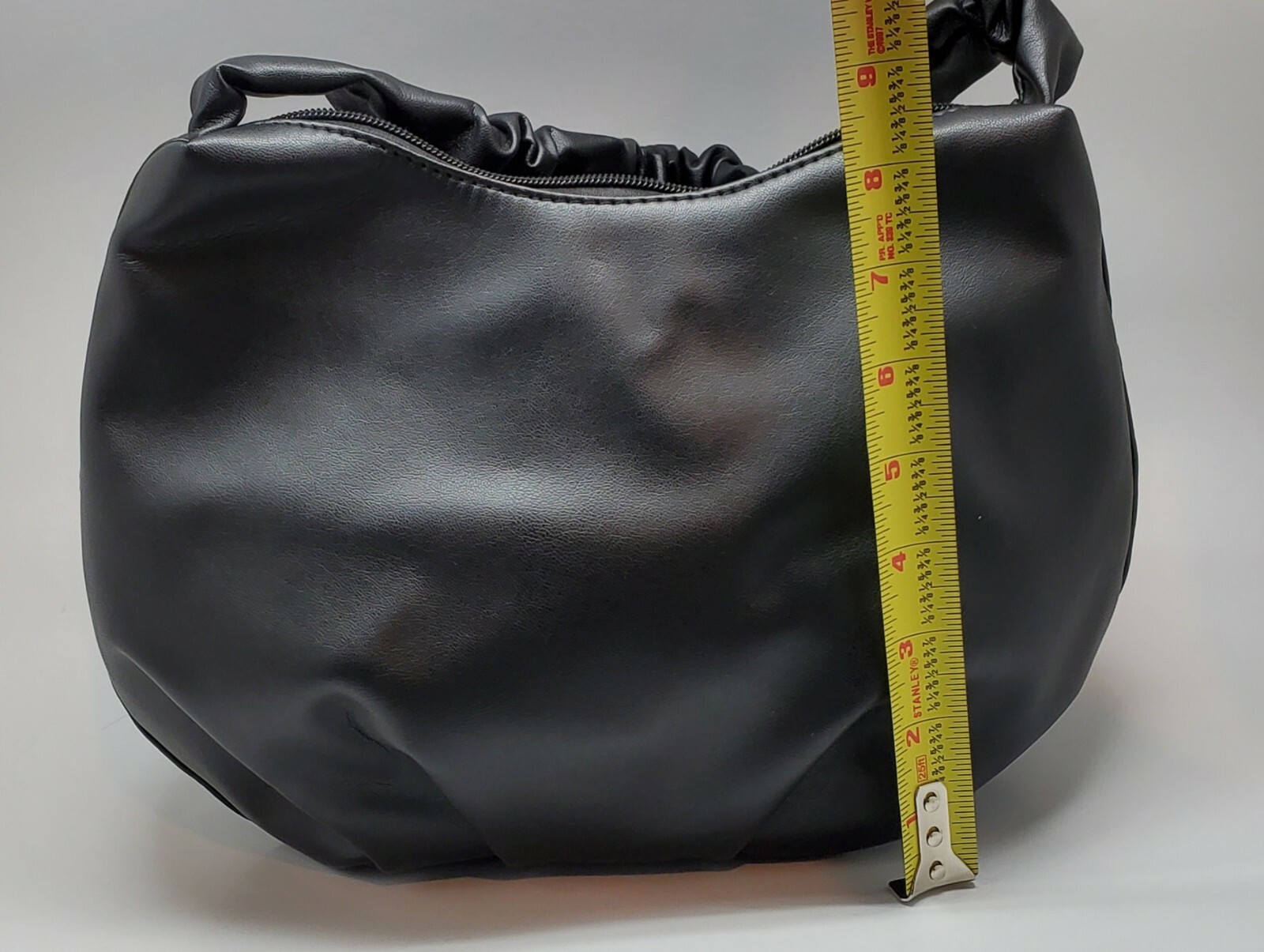 Be Cool Handbag purse, New. Black