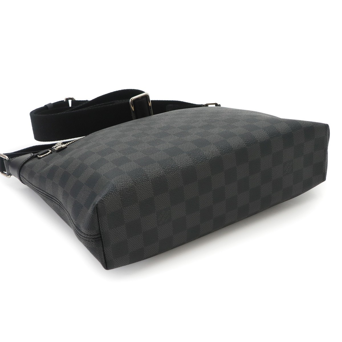 Mick PM NM Louis Vuitton Damier Graphite Shoulder Bag Black Gray N40003 Mick PM