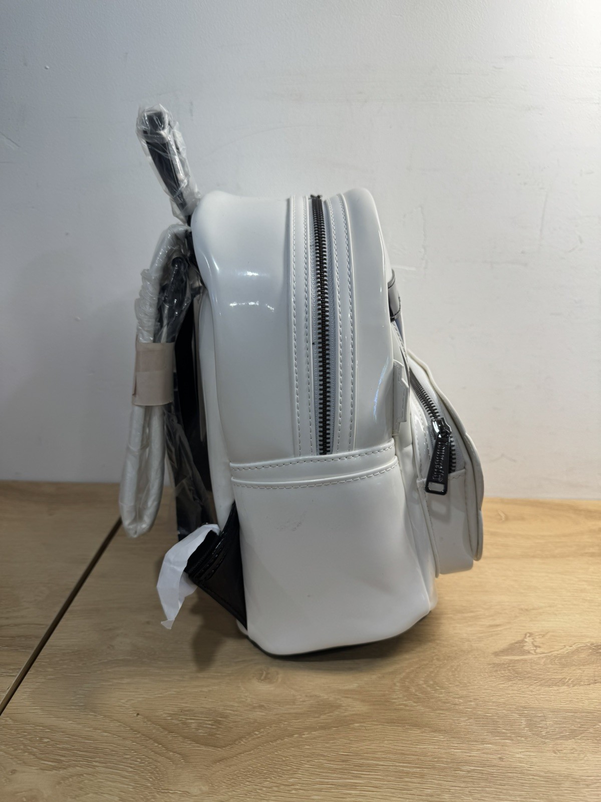 Loungefly Star Wars Stormtrooper Mini Backpack Lenticular White