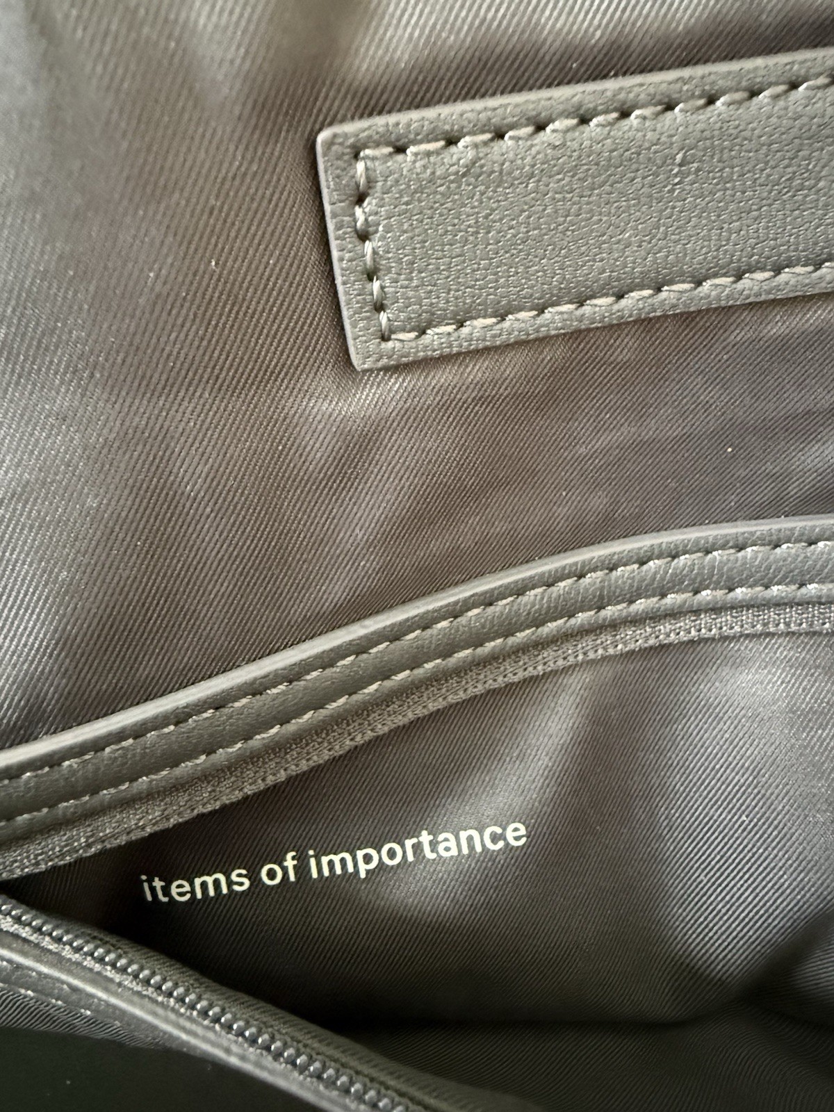 Lululemon Athletica Gray Wool Blend Tote Gym Bag Travel Carryall One Size Flaw