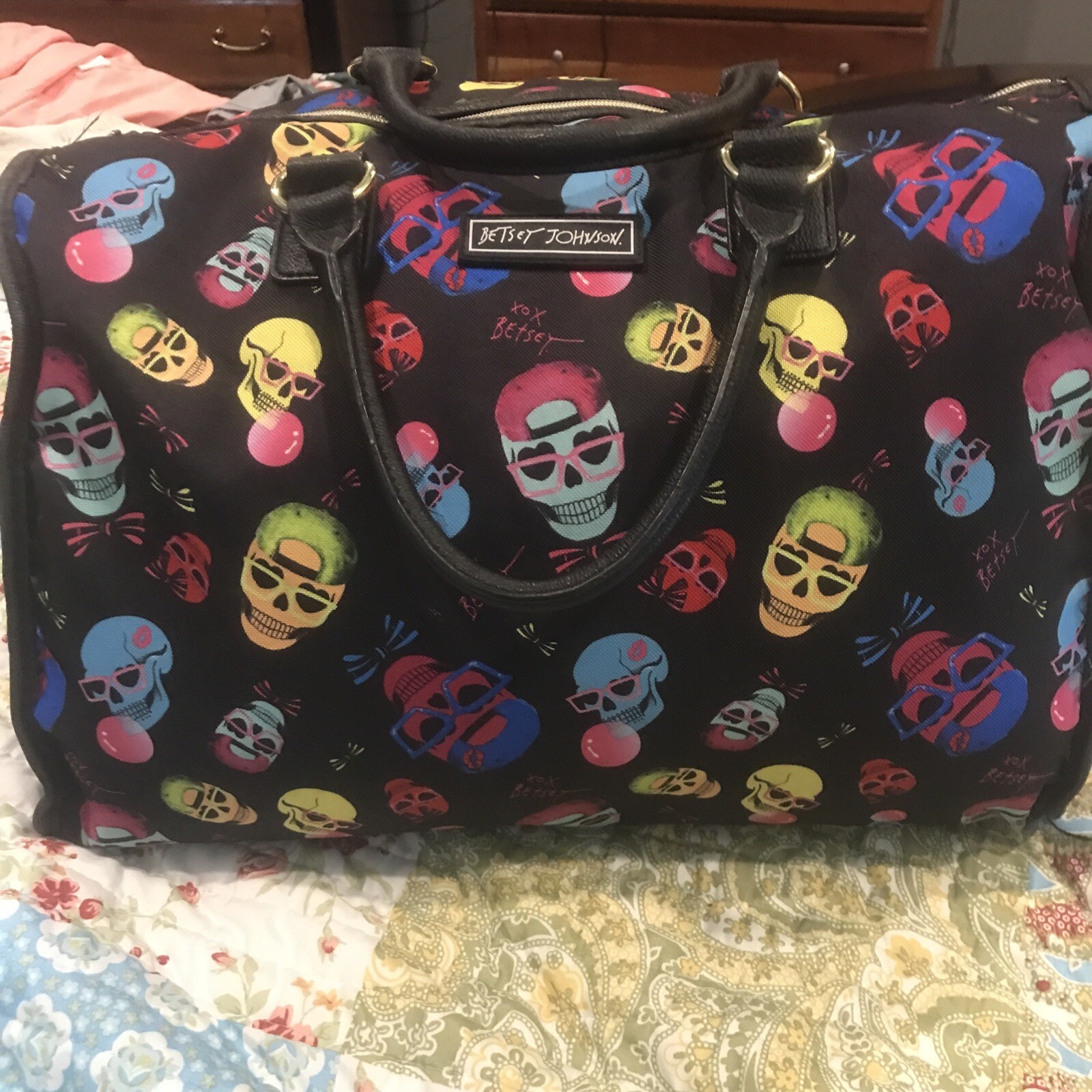 Betsey Johnson Neon Skull Duffel Travel Bag Approx 17×12 Luggage Bubble Gum