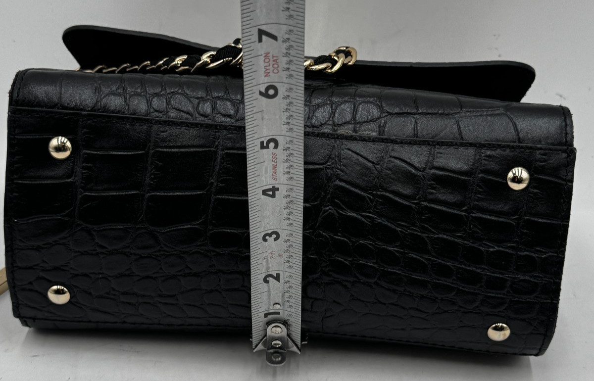 Innue Women’s Handbag Burgundy Black Leather Croc Leather Turn Lock Shoulder Bag