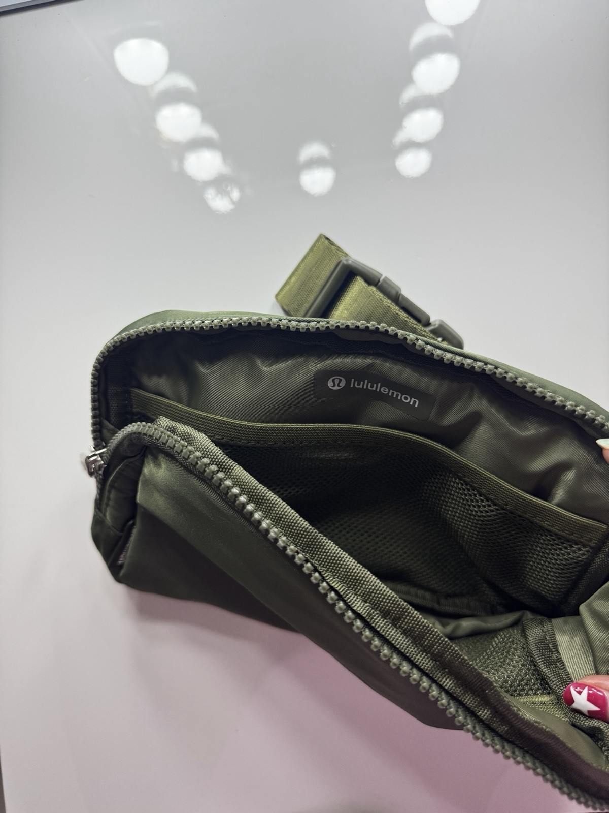 Lululemon 2L Everywhere Belt Bag