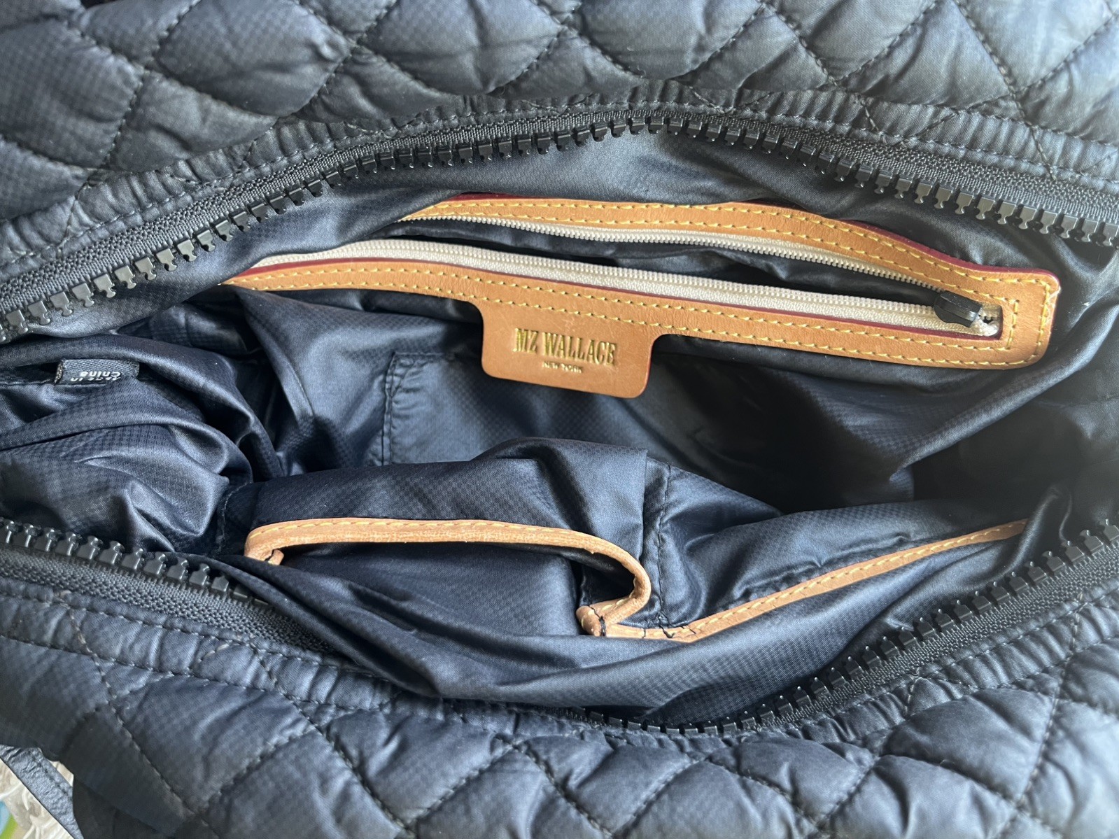 MZ WALLACE Navy/ Black Medium Sutton Deluxe Quilted Nylon Tote missing strap