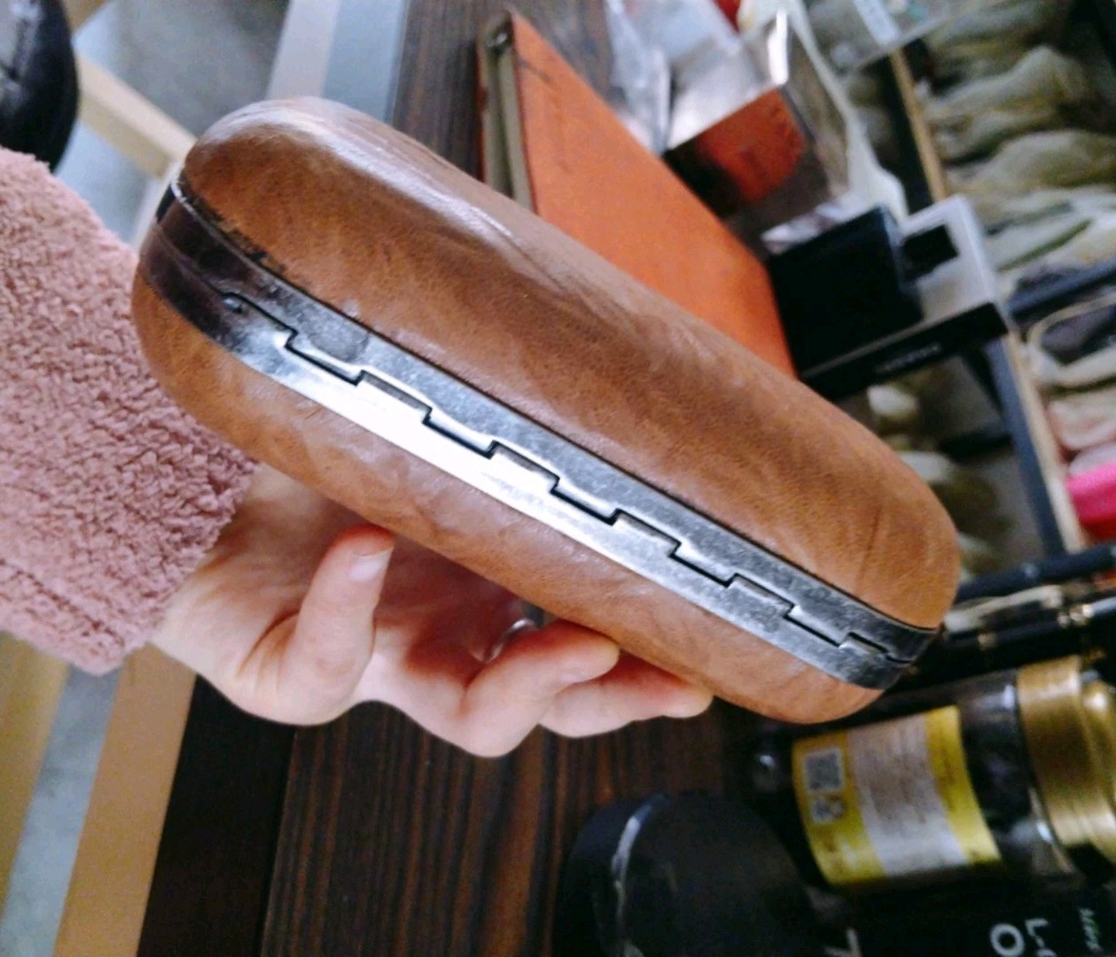 ALEXANDER MCQUEEN Knuckle Box Clutch Bag (Loose Clasp. Doesn’t Stay Closed).