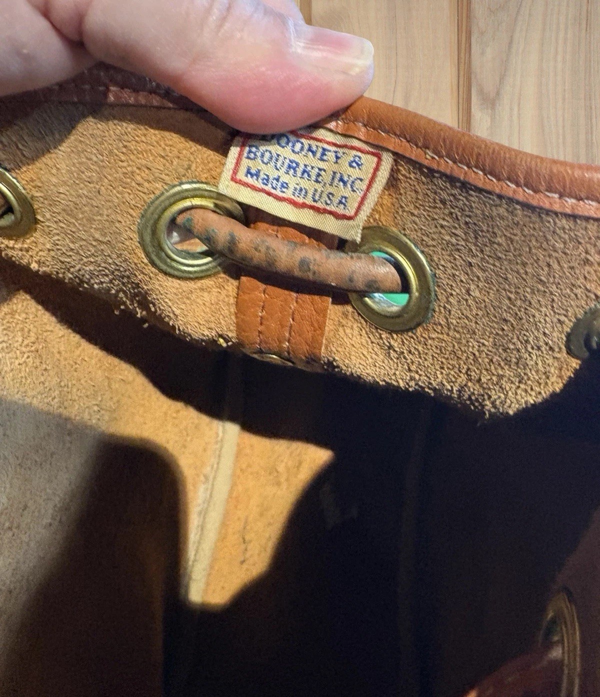 Dooney Bourke Brown Vintage R134 Mini Bucket Drawstring Shoulder Bag Leather