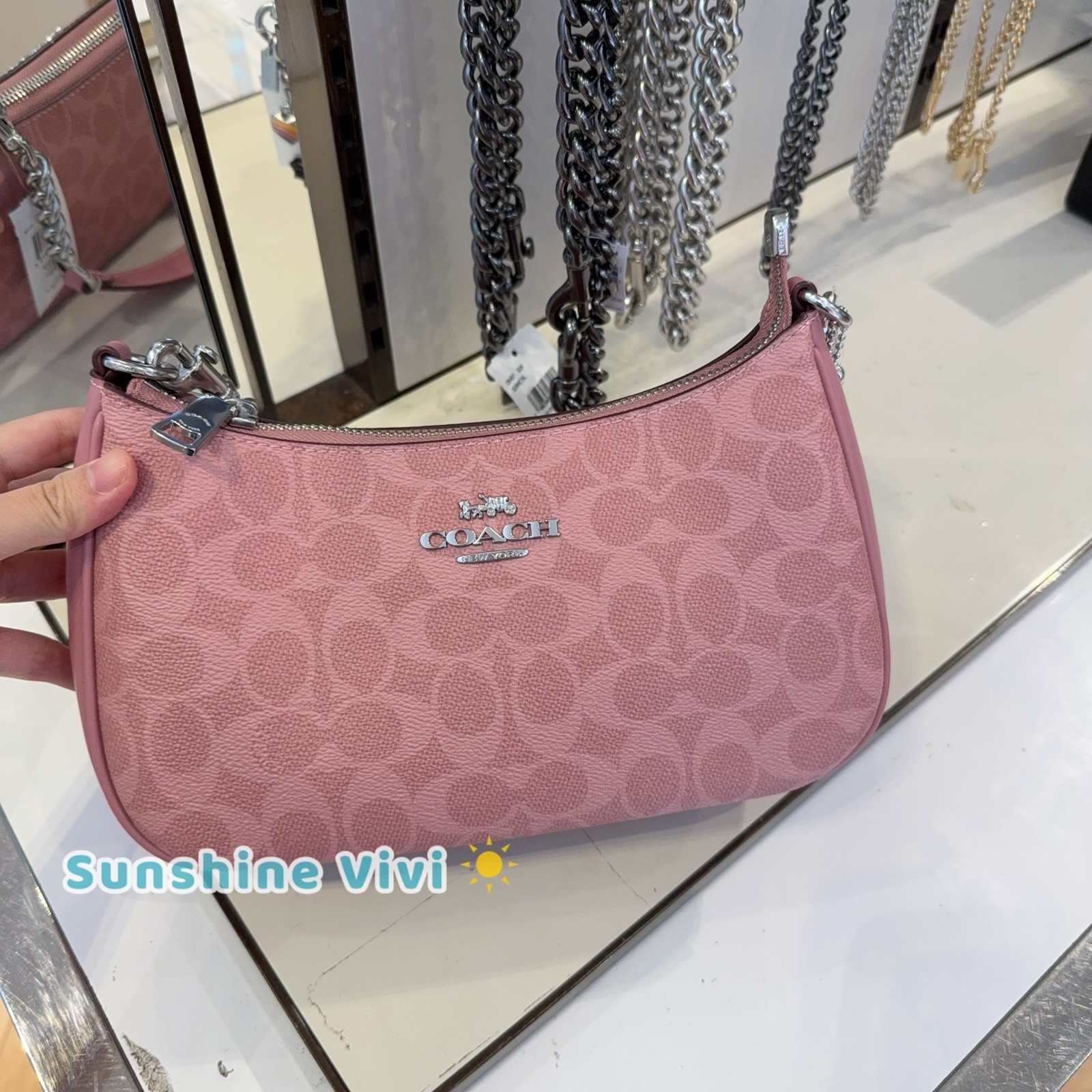 NWT COACH Teri shoulder bag Signature Canvas CV933 dusty Pink