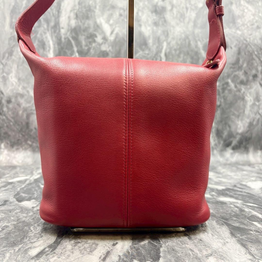 COACH 1051 Glove Leather Red One Shoulder Bag Gold Hardware 23x21cm Auth