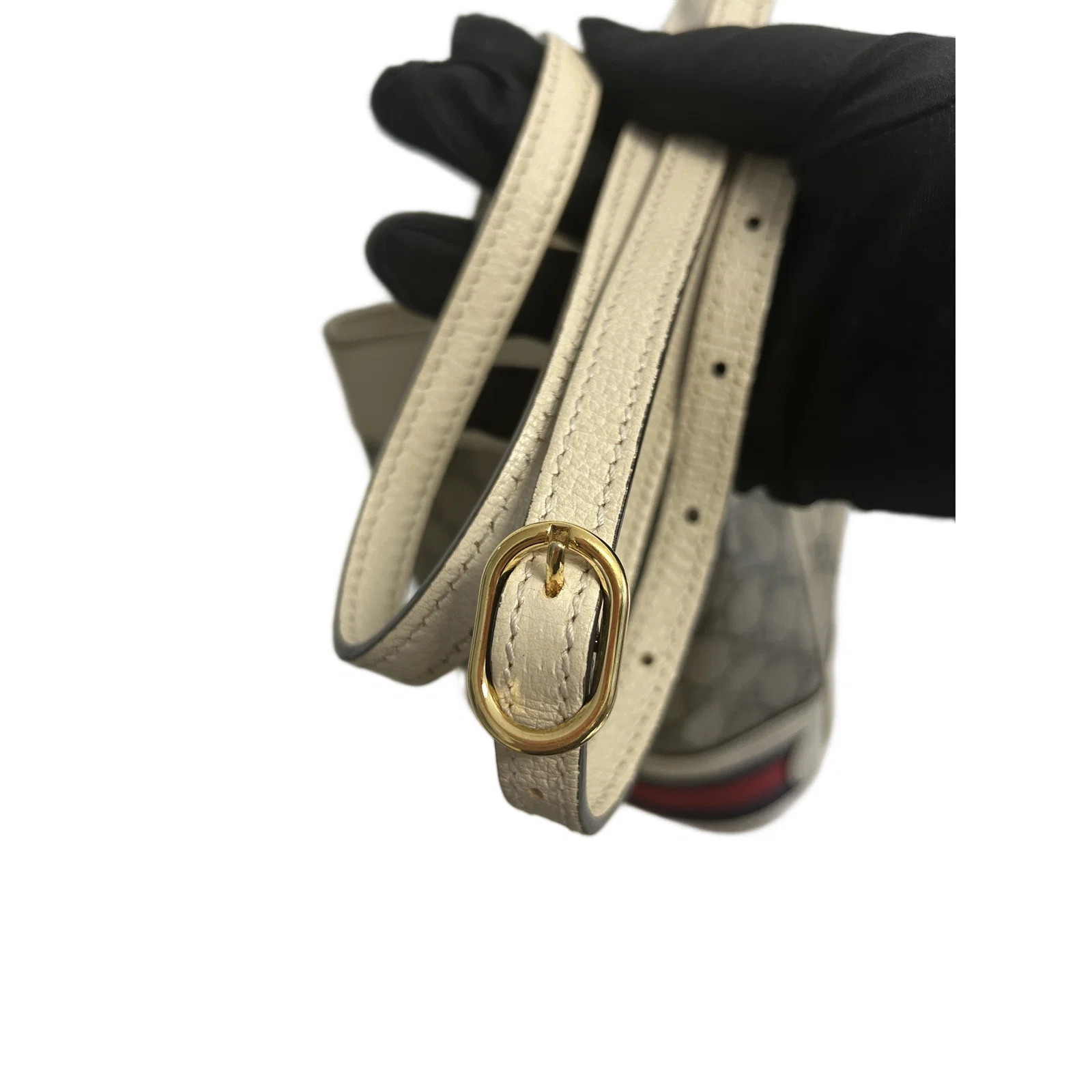 Gucci Bucket White Beige Gg Supreme Monogram (dj071526a4r)