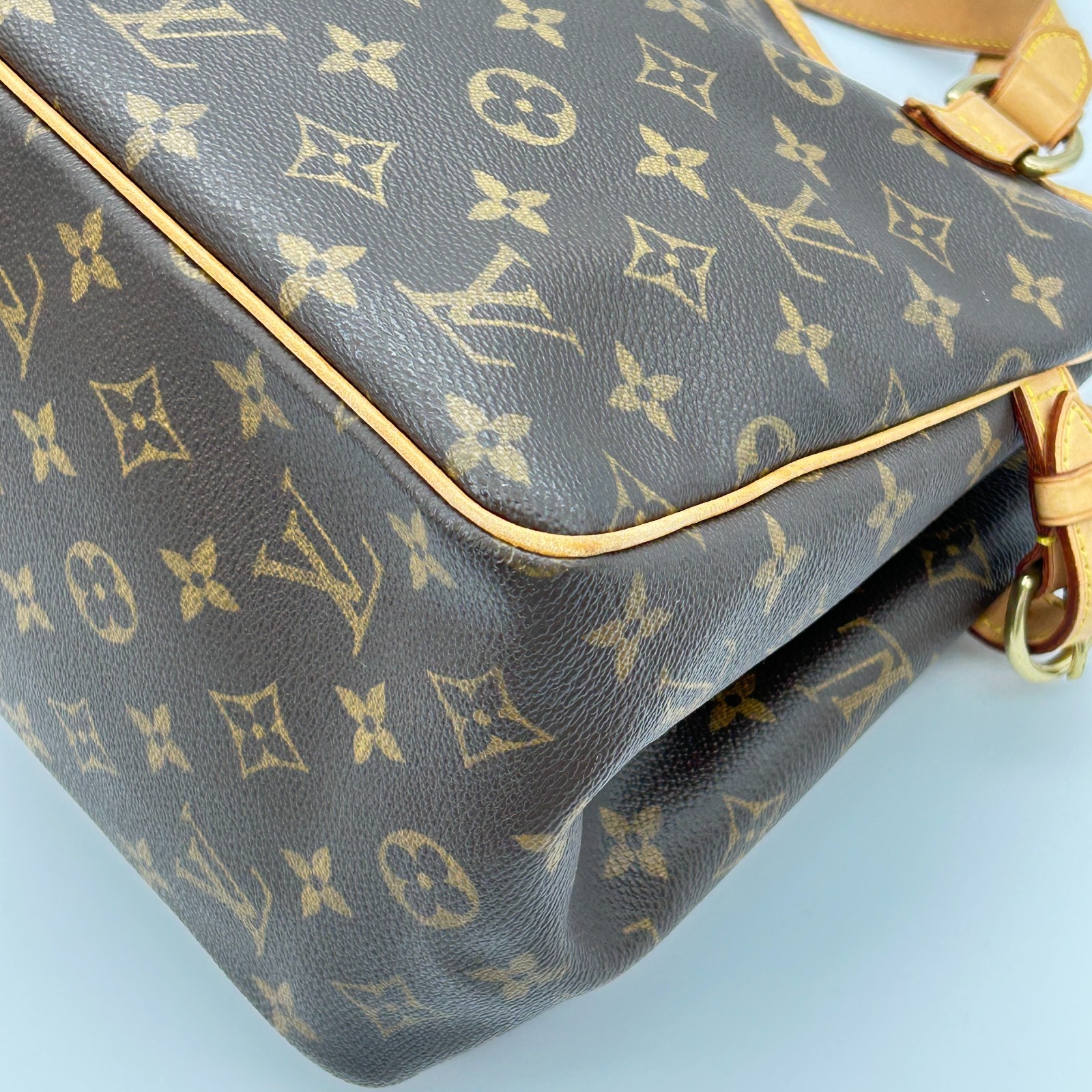 Louis Vuitton Batignolles Monogram Canvas Tote Handbag Vintage LV Japan