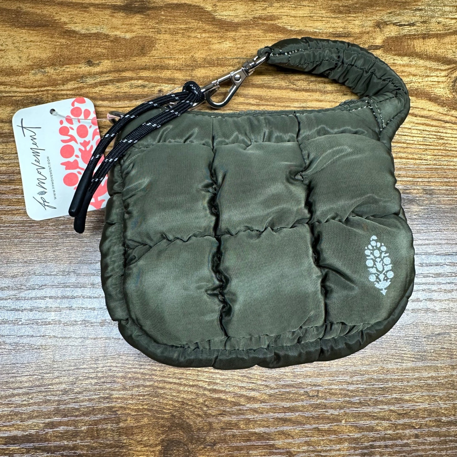 FP Movement Free People Quilted Puffer Mini Bag Moss Green Seagrass A2631 NEW