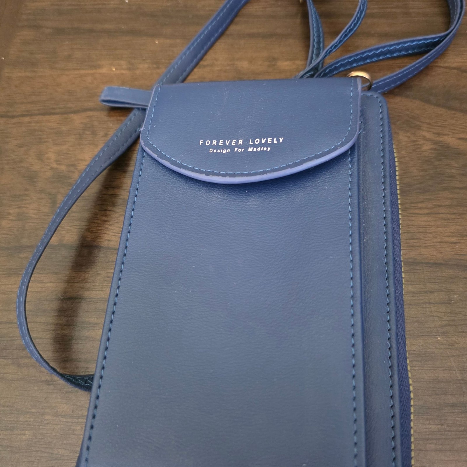 Forever Lovely Design For Madley Navy Blue Crossbody Cell Phone Purse