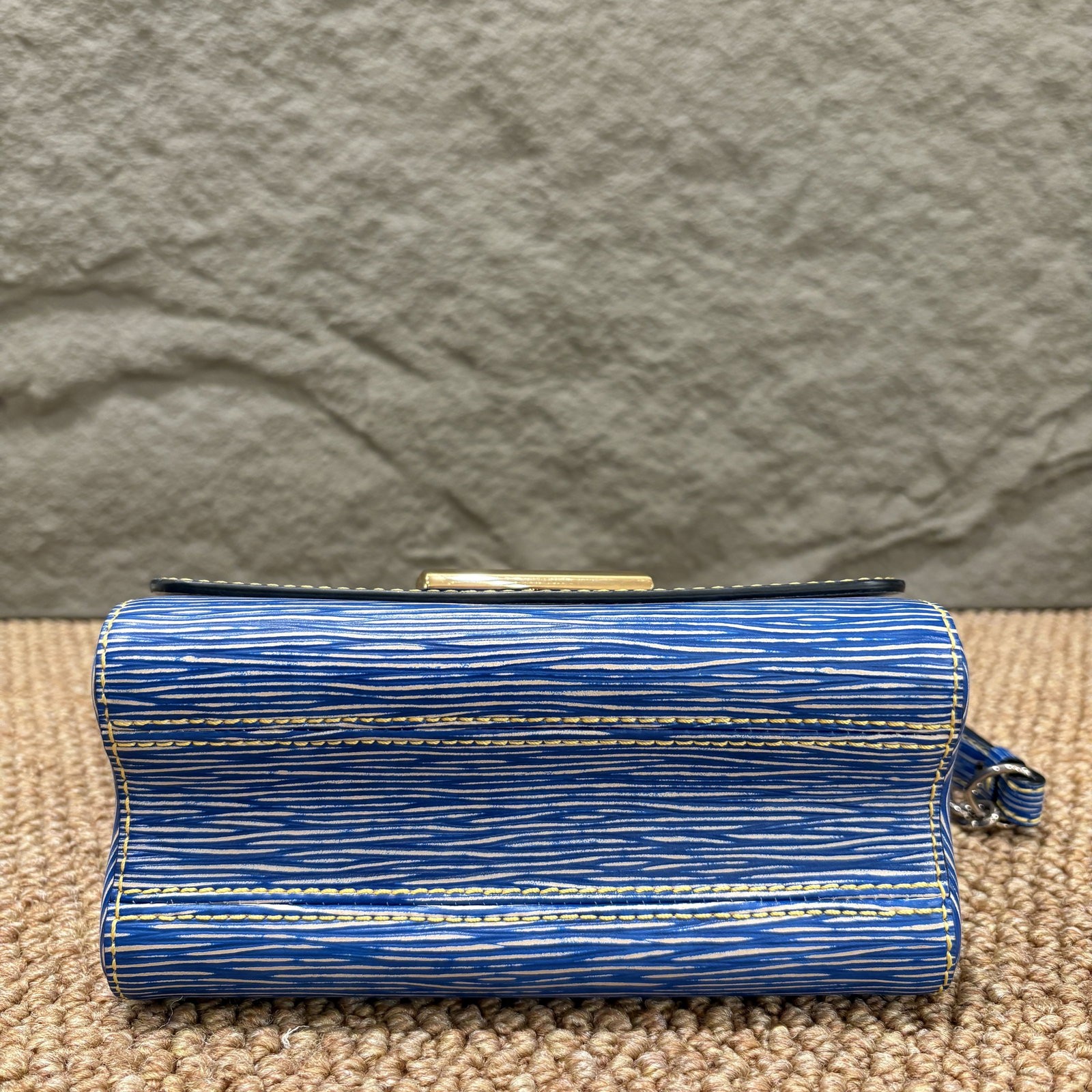 Louis Vuitton Twist Pm Blue Epi (jd1009a4)