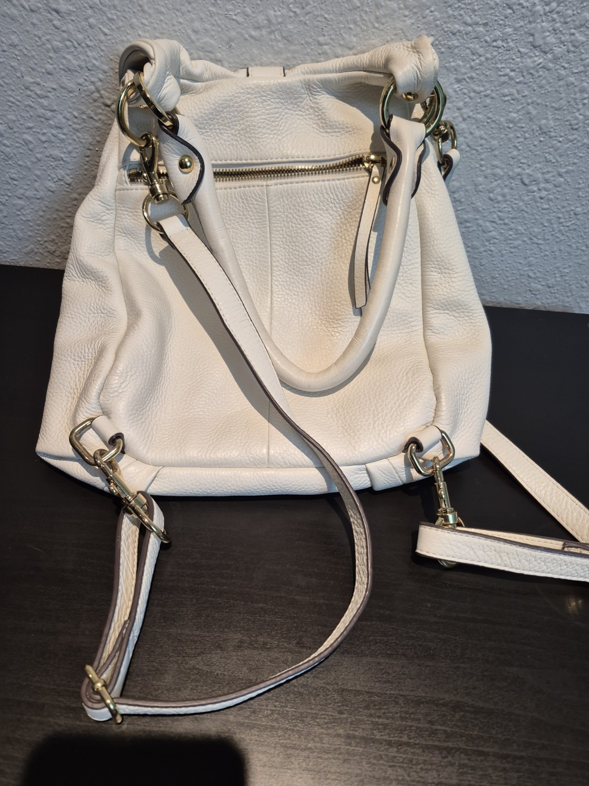 G.I.L.I Leather Convertible Backpack – Ivory/ Winter White