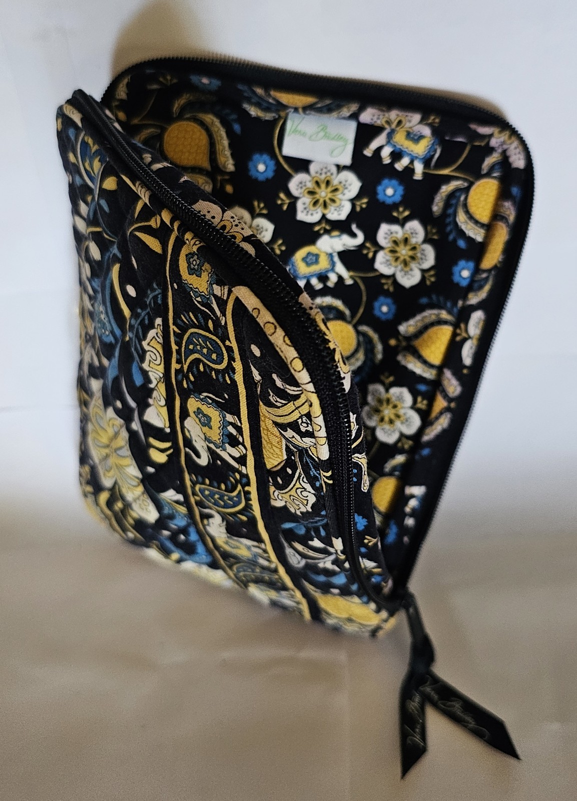 Zip Closure Vera Bradley Tablet Cover,In The Blue Elephant Print,retired In 2012
