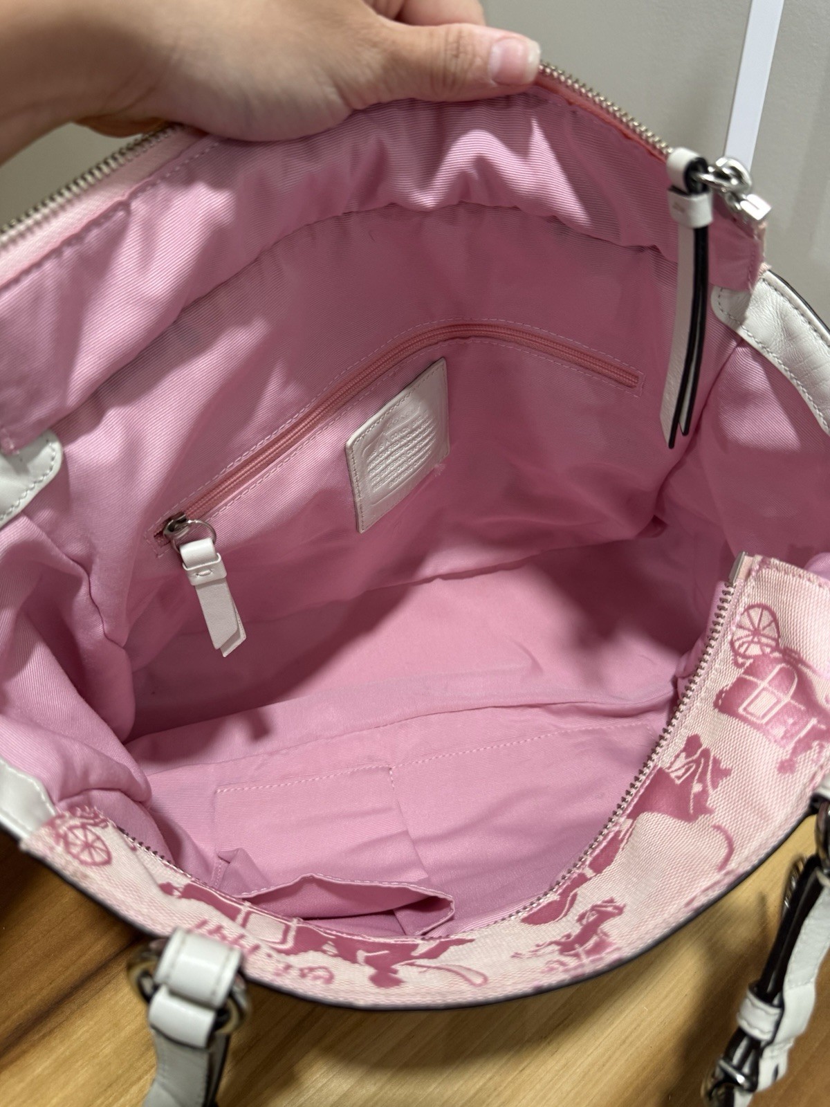 Coach Horse and Carriage Tote Zip Double Handle, Pink/White, Lined Pockets.