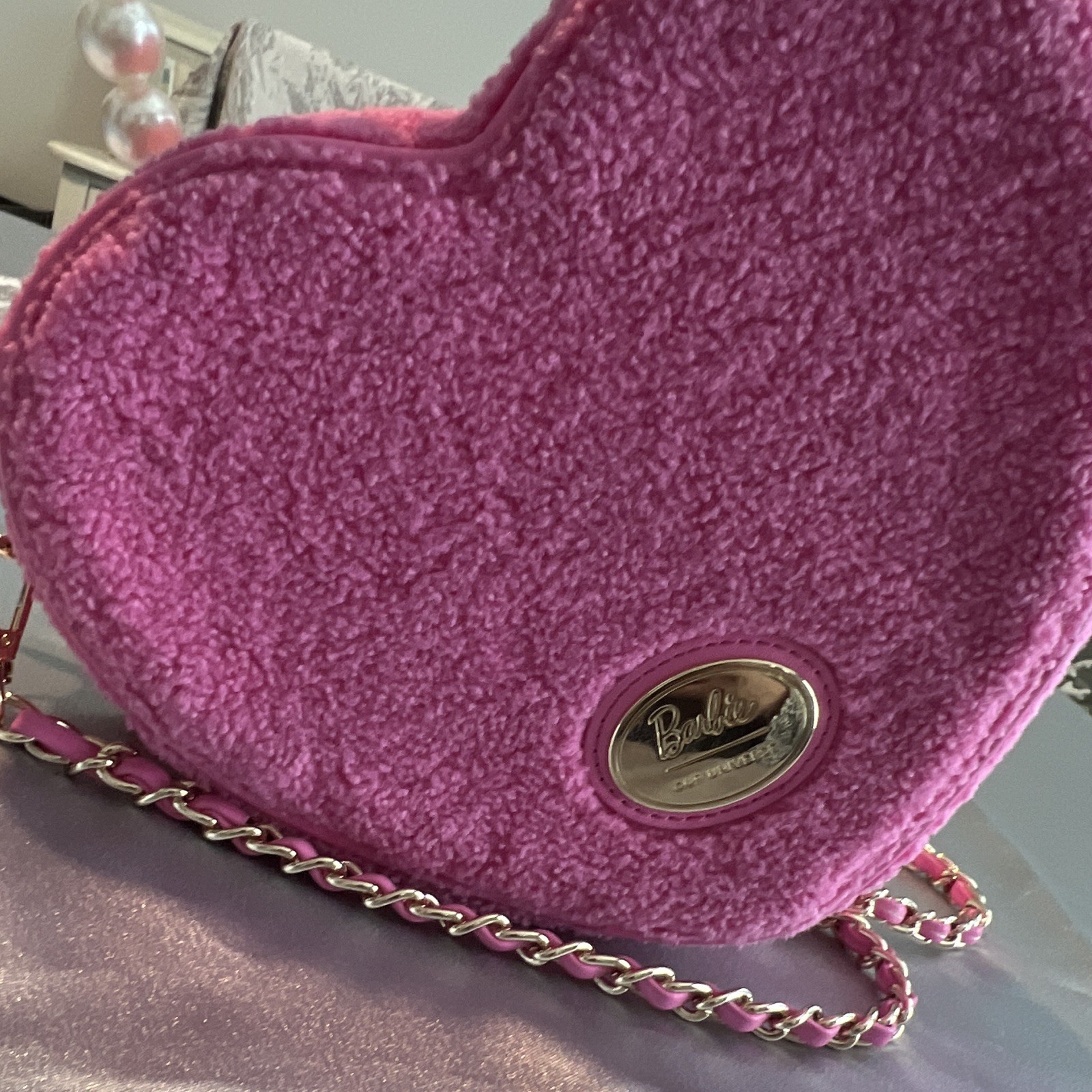 Barbie Pink Heart Crossbody Bag Pearl Top Handle Gold Chain Strap Zip Closure
