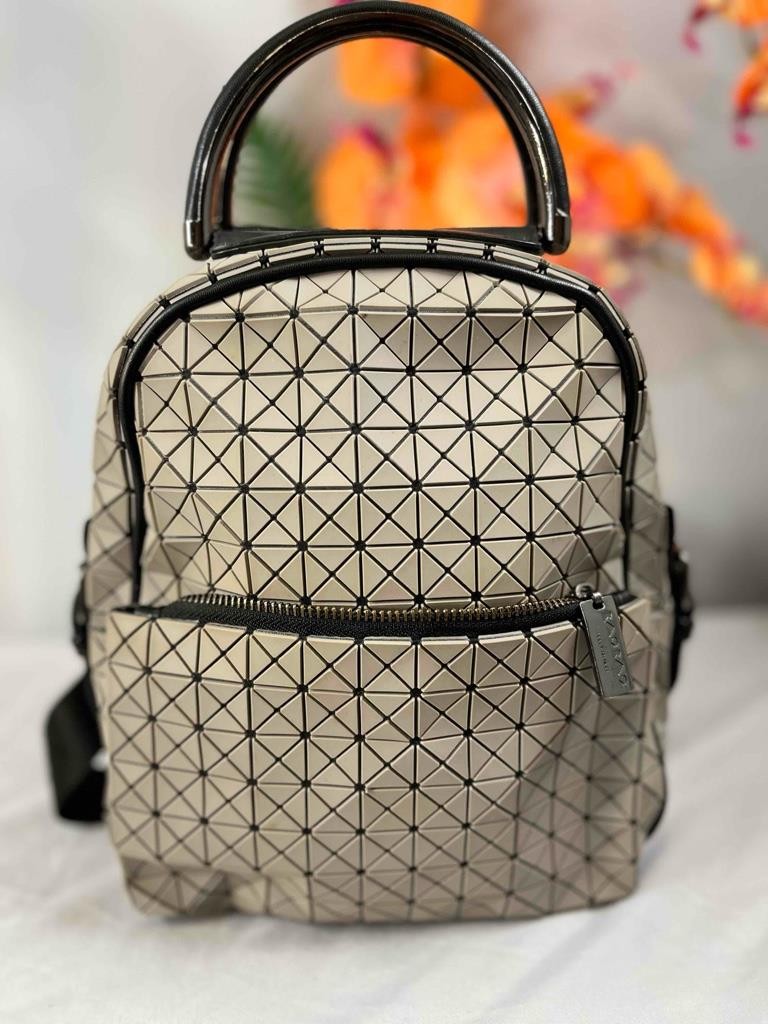 BAO BAO ISSEY MIYAKE Japanese Light Gray Geometric Small Prism Backpack