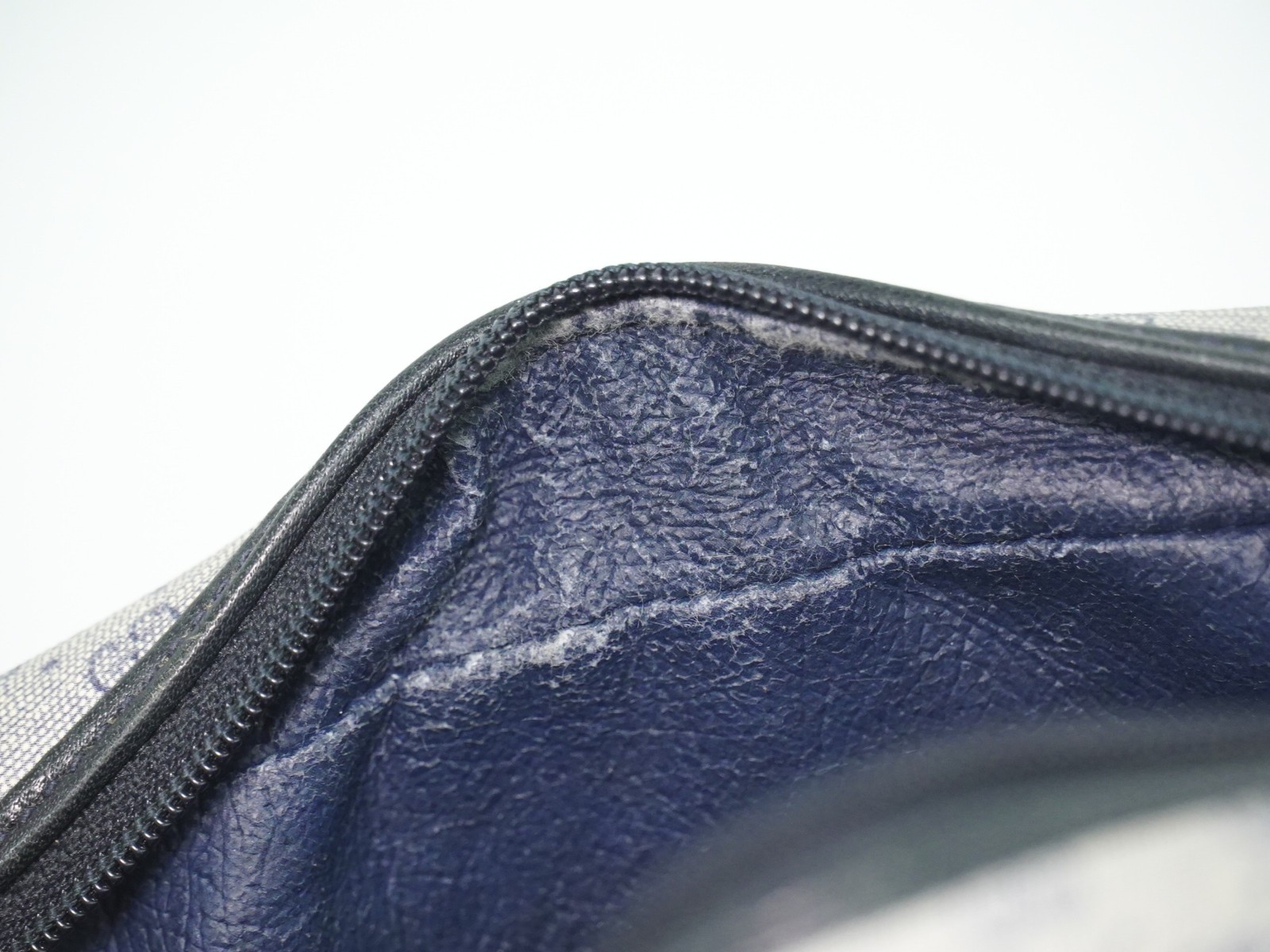 GUCCI Micro GG Canvas Shoulder Crossbody Bag Gray Navy