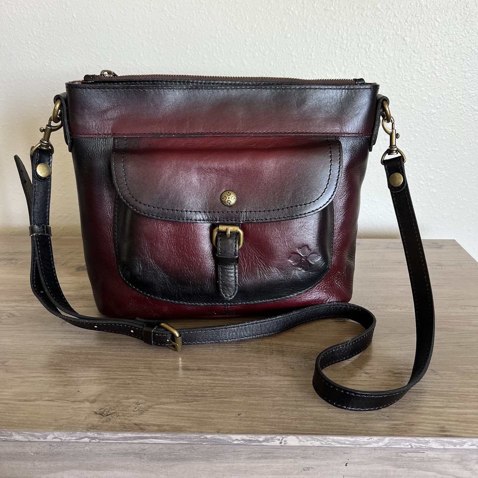Patricia Nash Tuscania Leather Crossbody Bag Purse Merlot Black Ombré