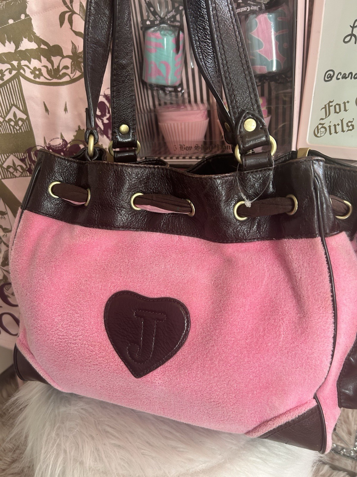 Y2K Vintage 2010 Juicy Couture Bubblegum Pink Terry Daydreamer Bag Key Charm