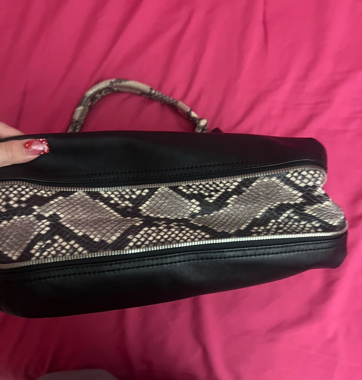 Michael Kors Black Shoulder Bag Zip Closure Silver Hardware