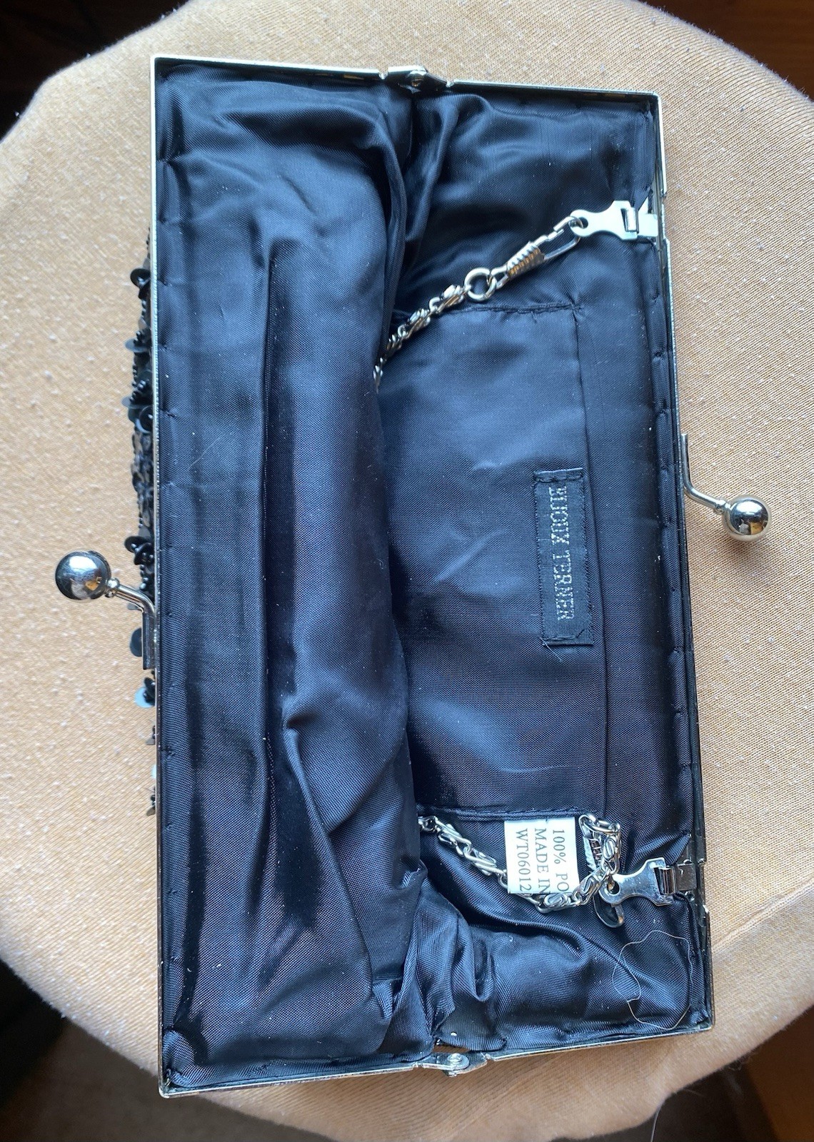 Bijoux Terner Black Beaded Sequin Floral Clutch Kiss Lock w/ Silver Chain Strap