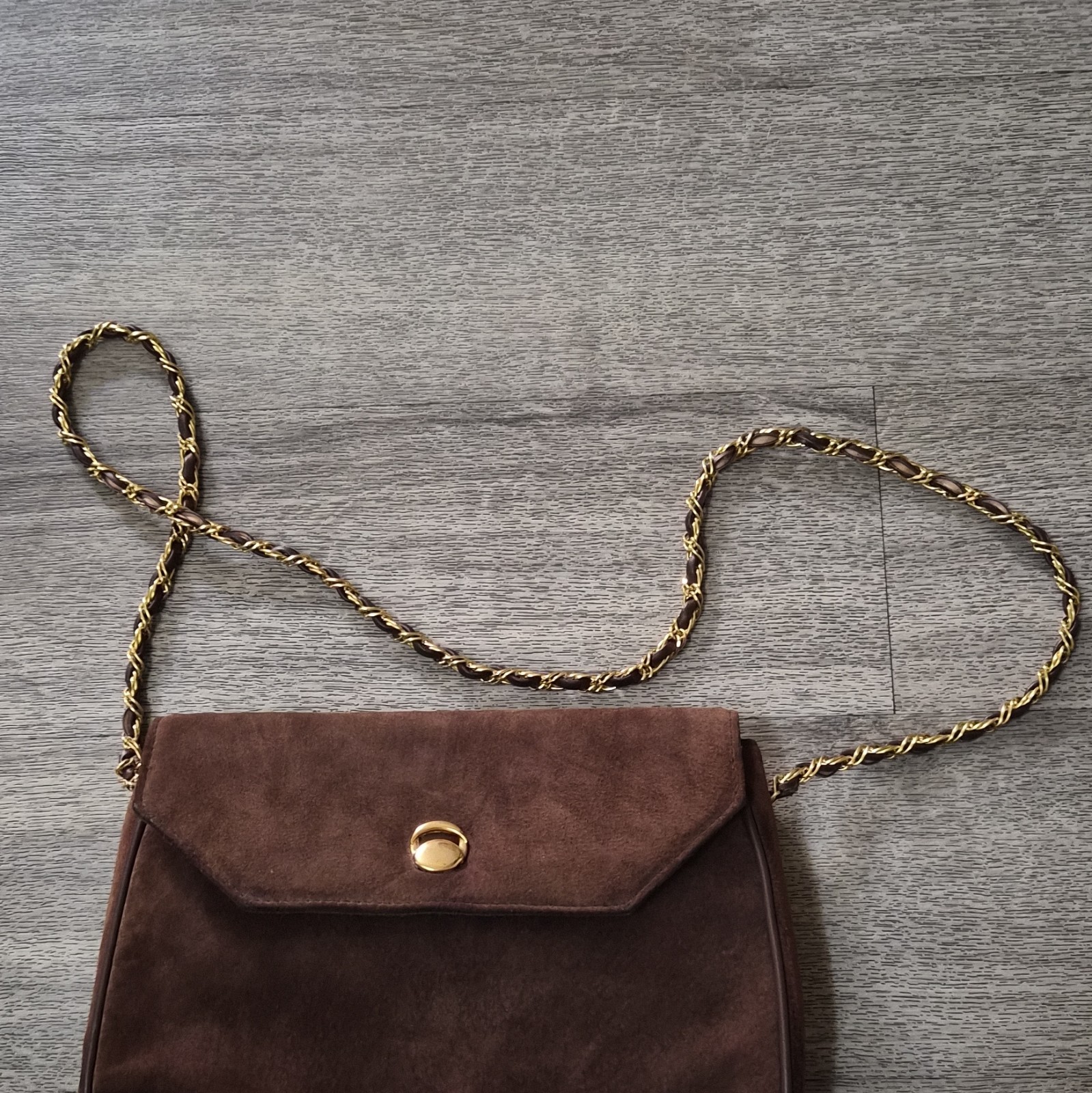 Amanda Smith Women’s Brown Flap Shoulder Bag Magnetic, Detachable Gold Chain