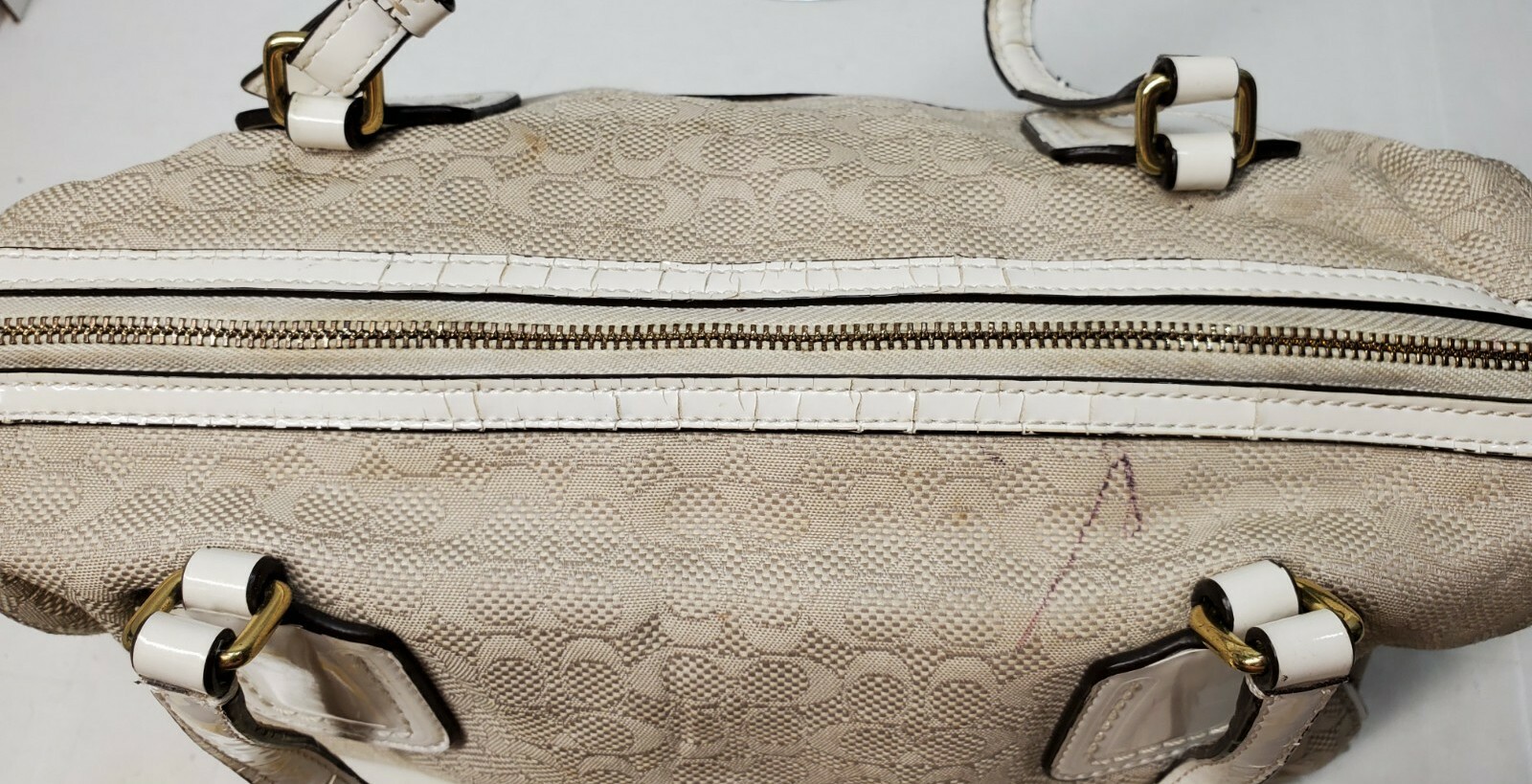 COACH POPPY MINI “C” OXFORD SIGNATURE HANDBAG 25047 Ivory/Cream/White *FAIR*