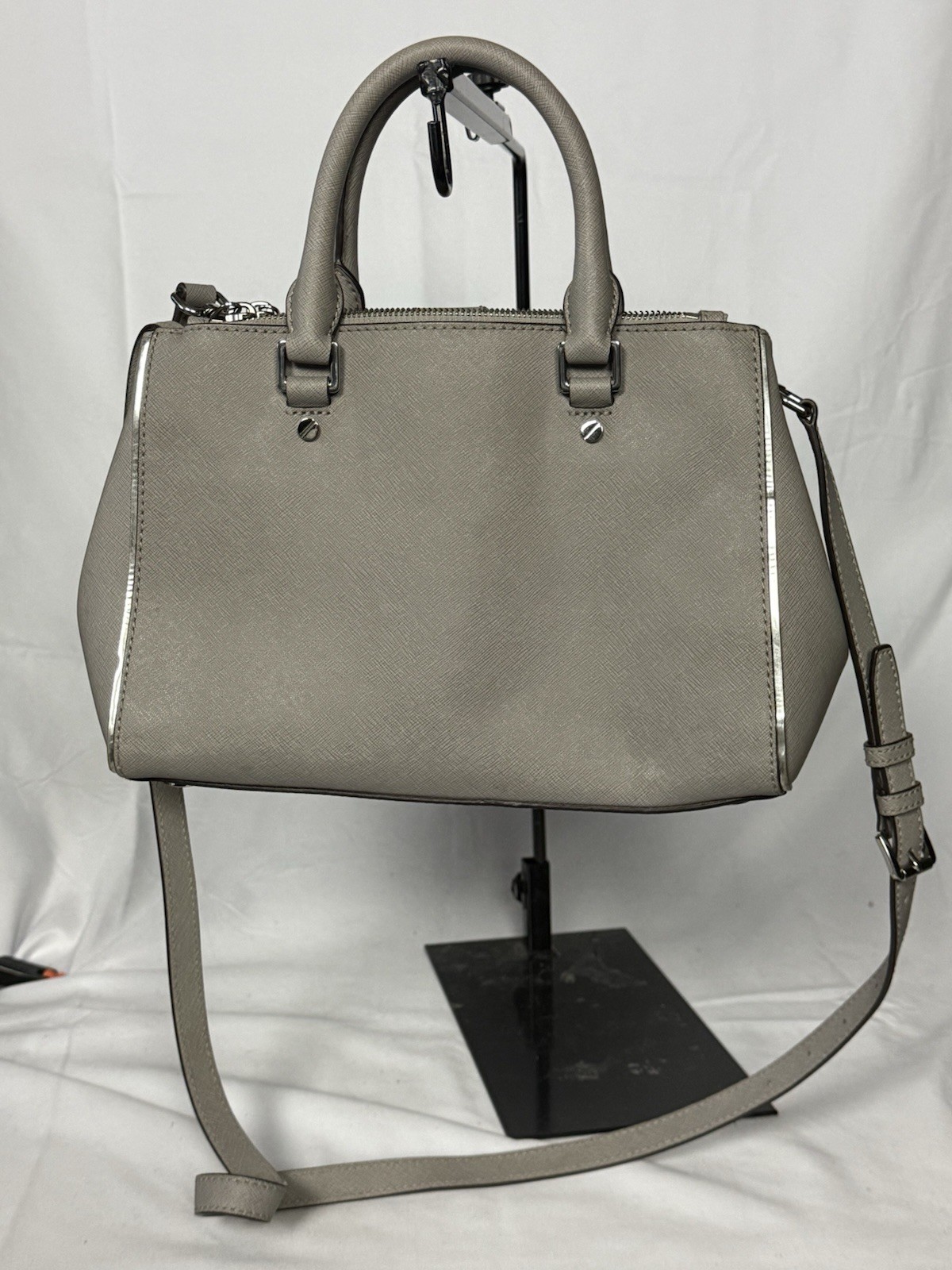 MICHAEL KORS Sutton Medium Saffiano Leather Satchel Gray Handbag Crossbody Charm