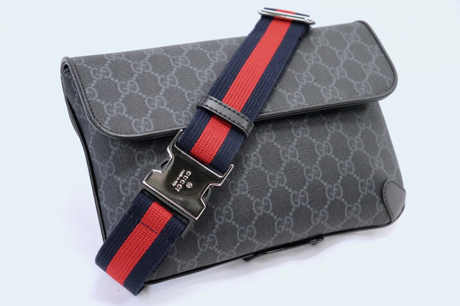 GUCCI Black GG Supreme Belt Bag Web Stripe Crossbody 792091