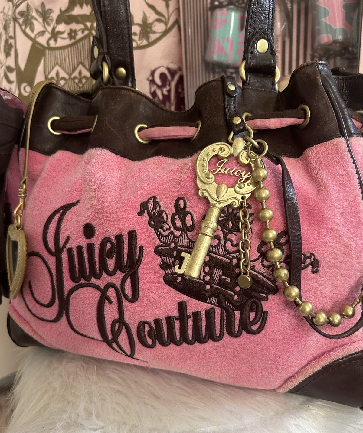 Y2K Vintage 2010 Juicy Couture Bubblegum Pink Terry Daydreamer Bag Key Charm