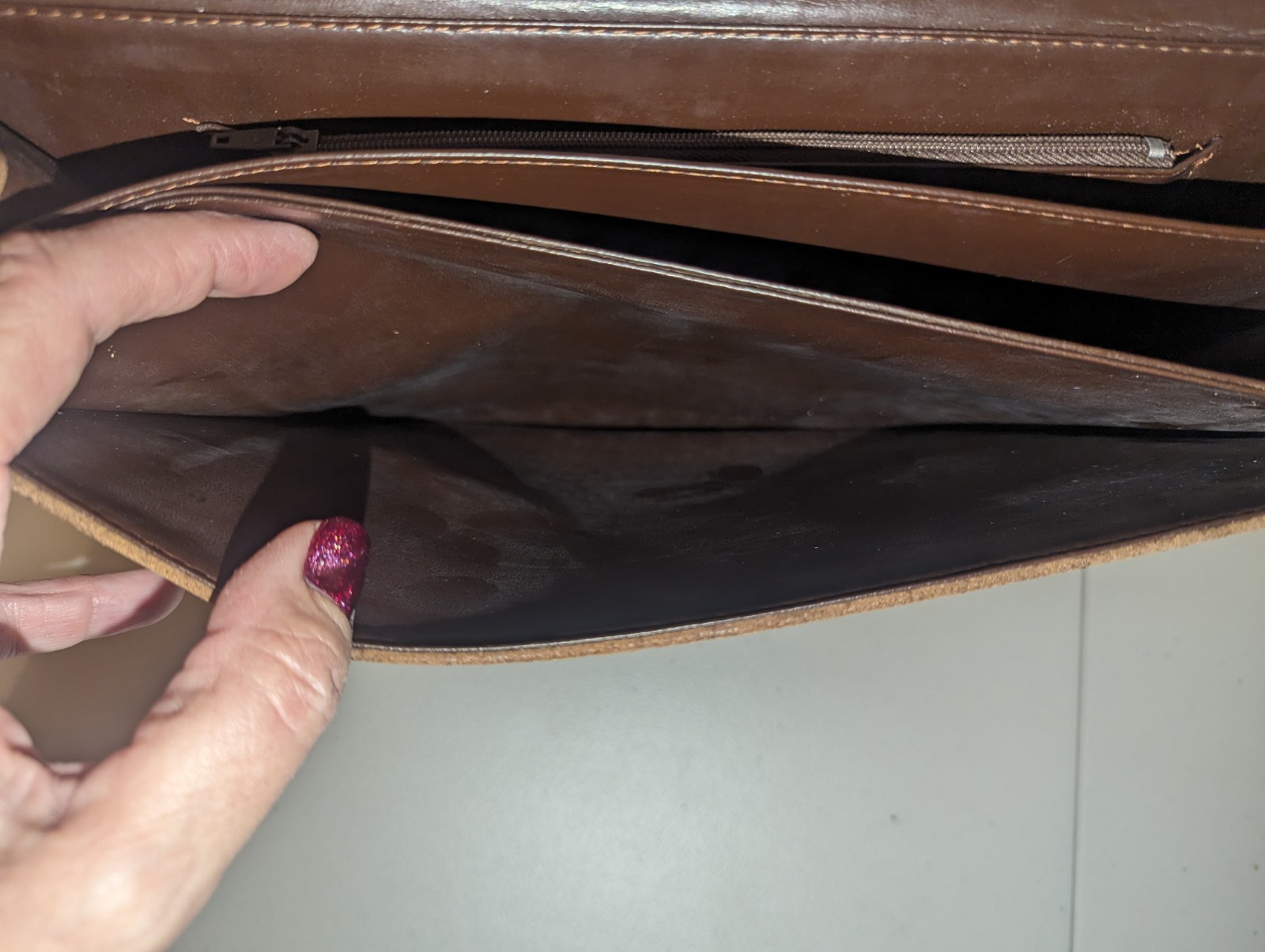 Vintage Leather Made In Greece Detachable Crossbody Hand Bag Brown 12.5″x10″x3″