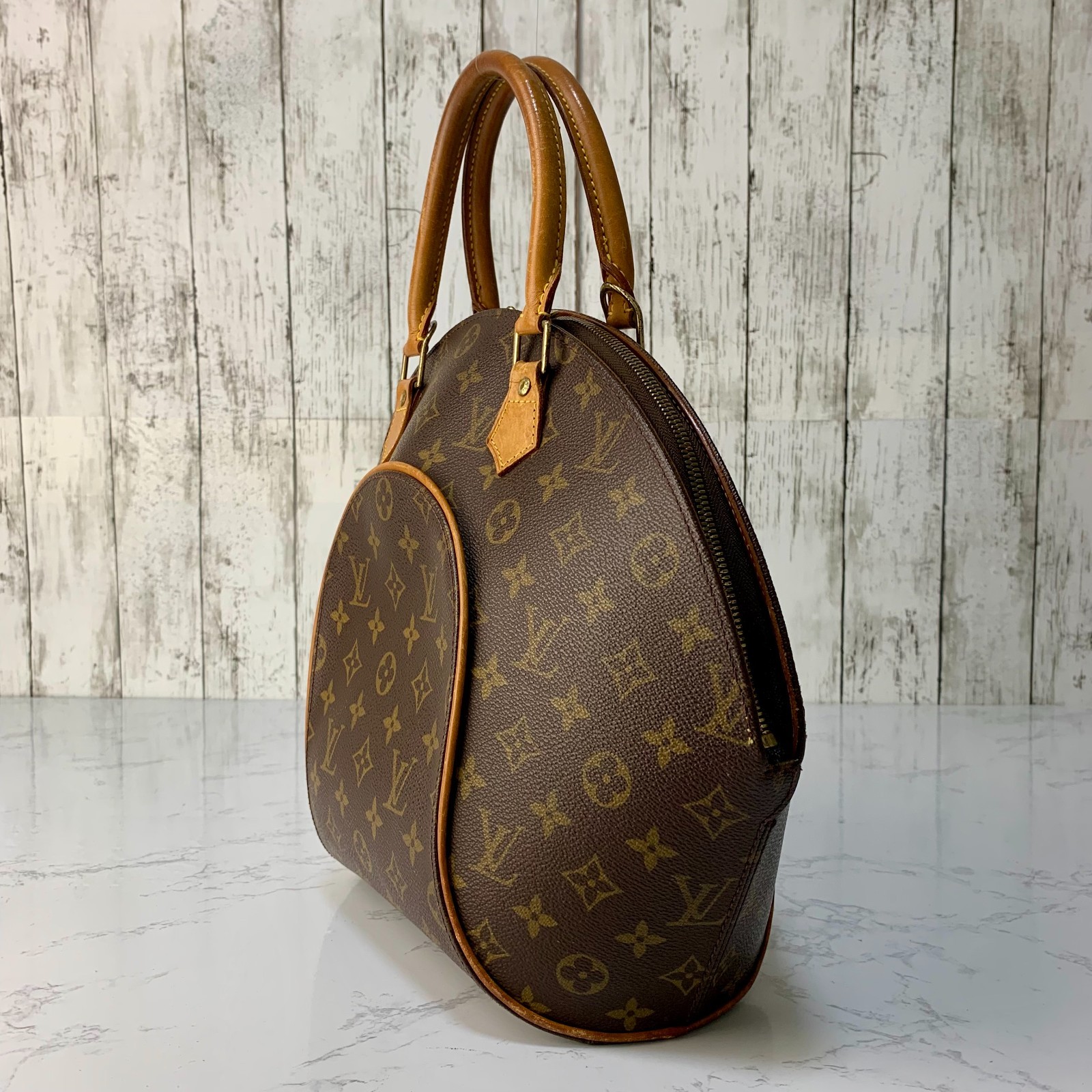 LOUIS VUITTON Ellipse MM Monogram Leather Handbag M51126 Authentic【Condition:A】