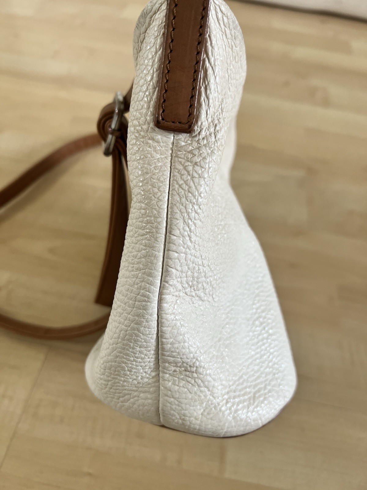 VALENTINA Italy Genuine Leather Crossbody Bag Women Medium White Brown Hobo