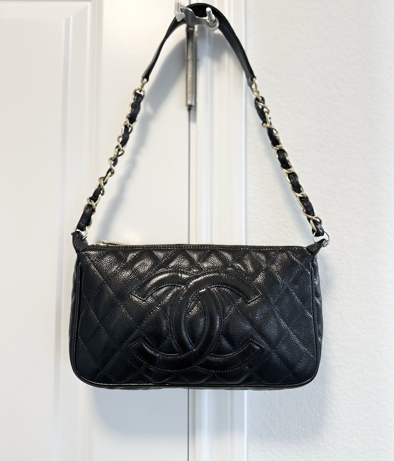 Auth CHANEL Classic CC Black Caviar Leather Pochette Chain Shoulder Bag
