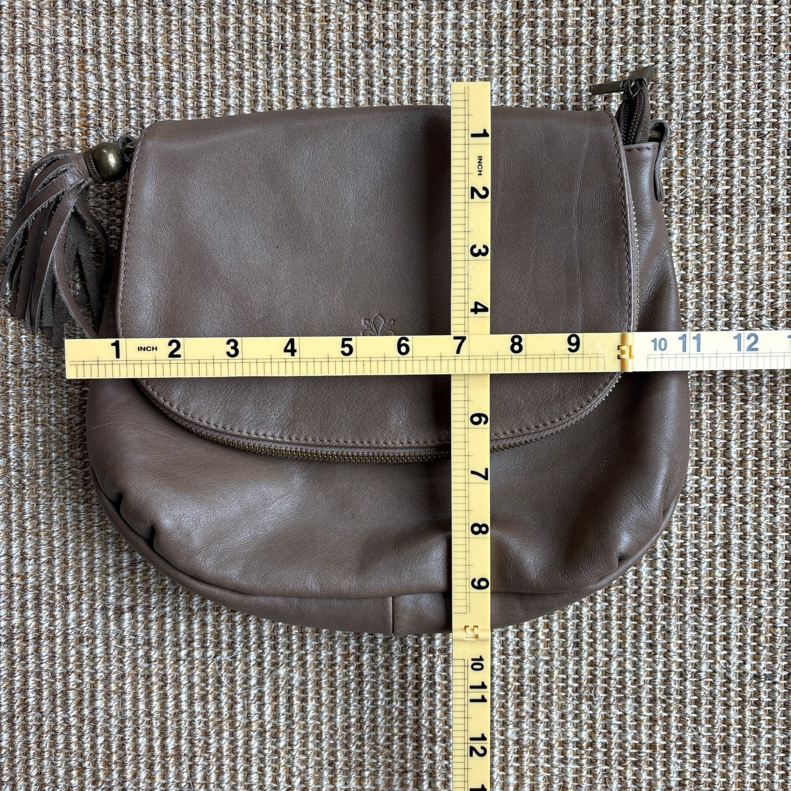 Vera Pelle Genuine Leather Saddle Crossbody TaupeTassel Flap Made in Italy
