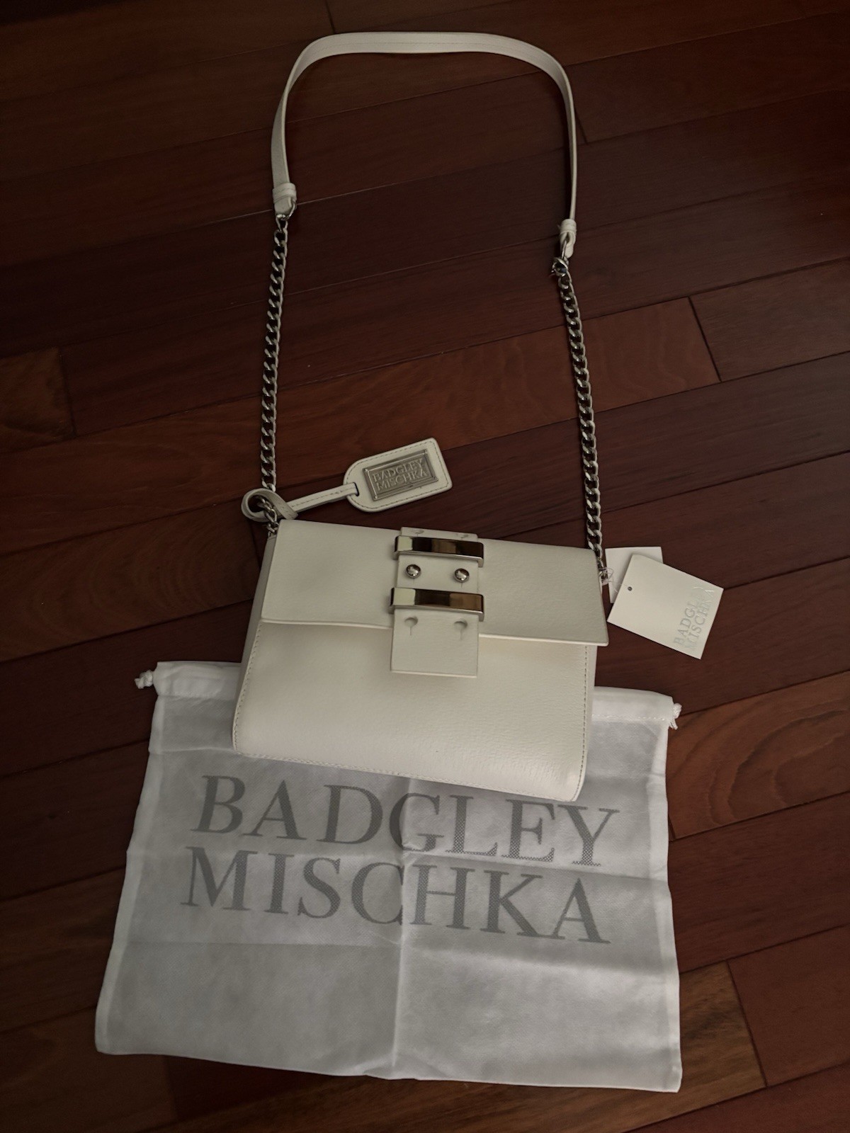 Badgley Mischka Italian Design White Find Leather Bag With Silver Toned Hardware