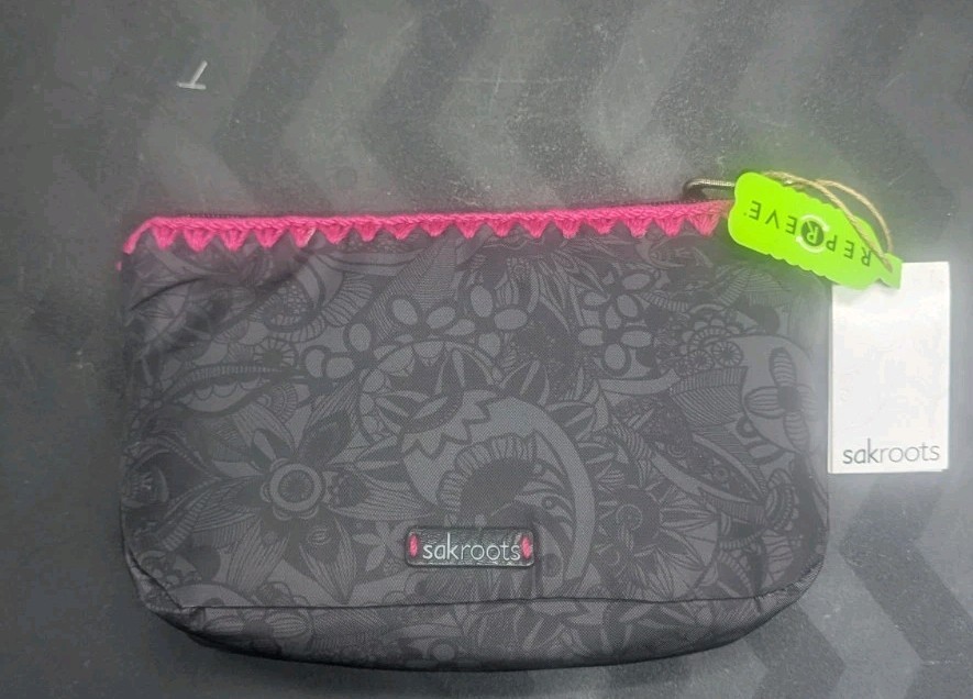 Sakroots Essential Medium Pouch 9” X 5.5” Black Floral Pattern NWT