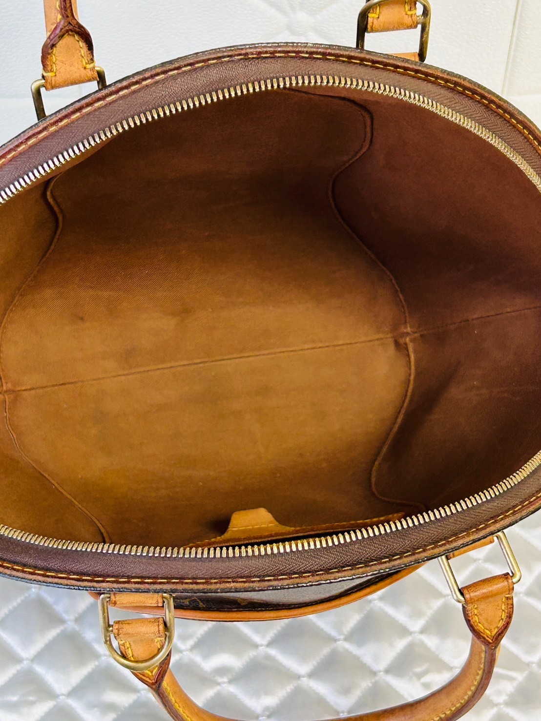 Louis Vuitton Ellipse MM Monogram Handbag M51126 Brown Top Handle Bag LV